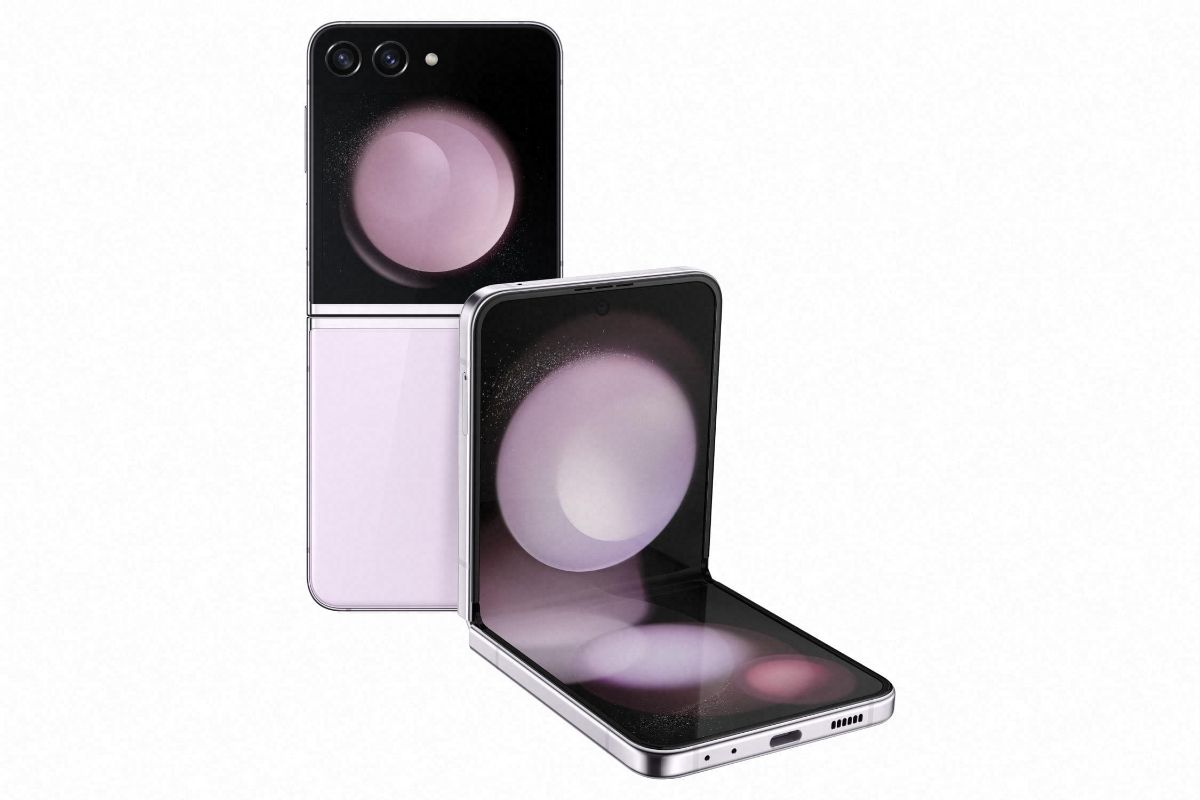 مدل صورتی گلکسی زد فلیپ ۵ / Galaxy Z Flip 5 از نمای پشت و جلو