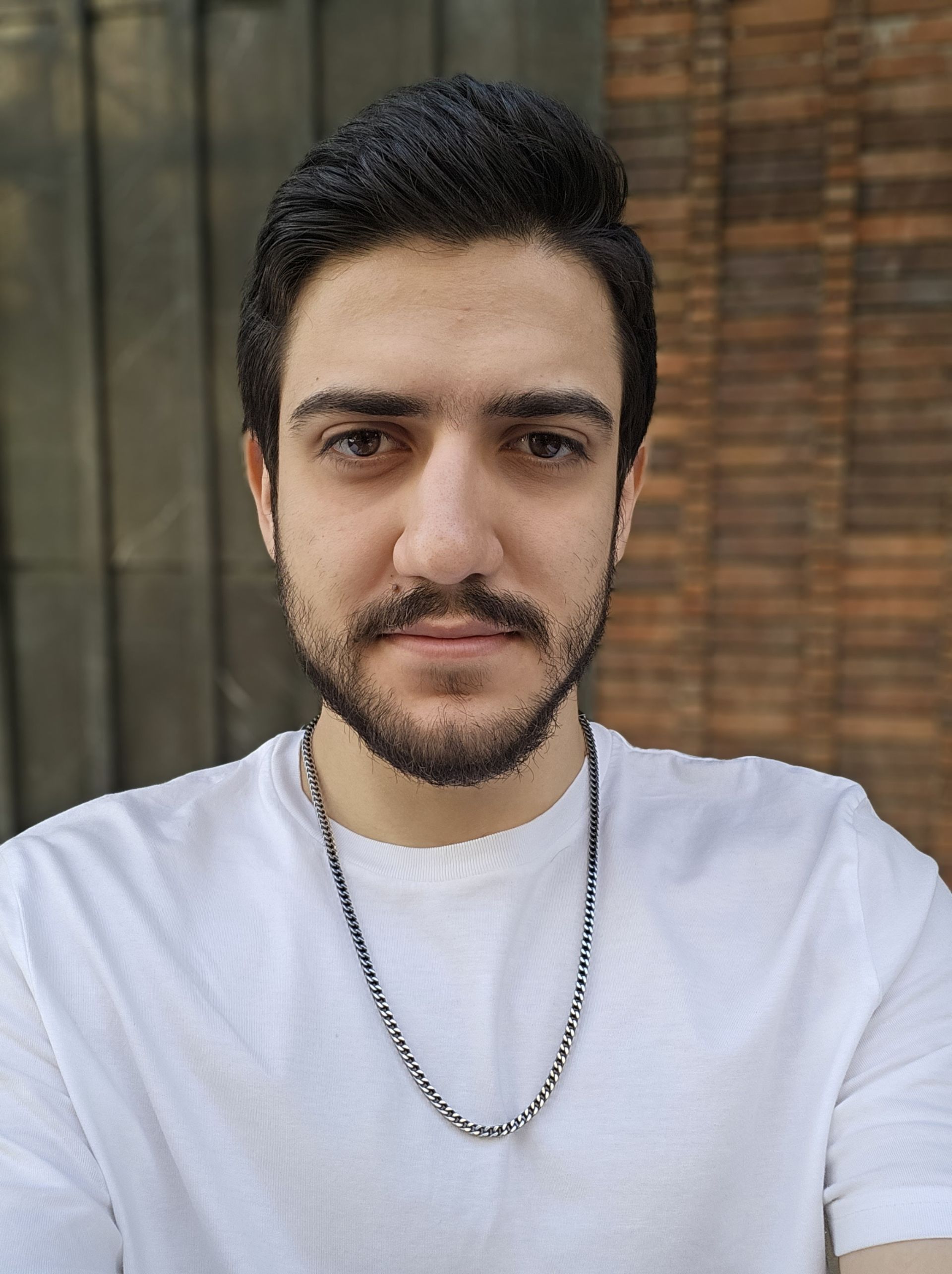 عکس سلفی پرتره در نور روز