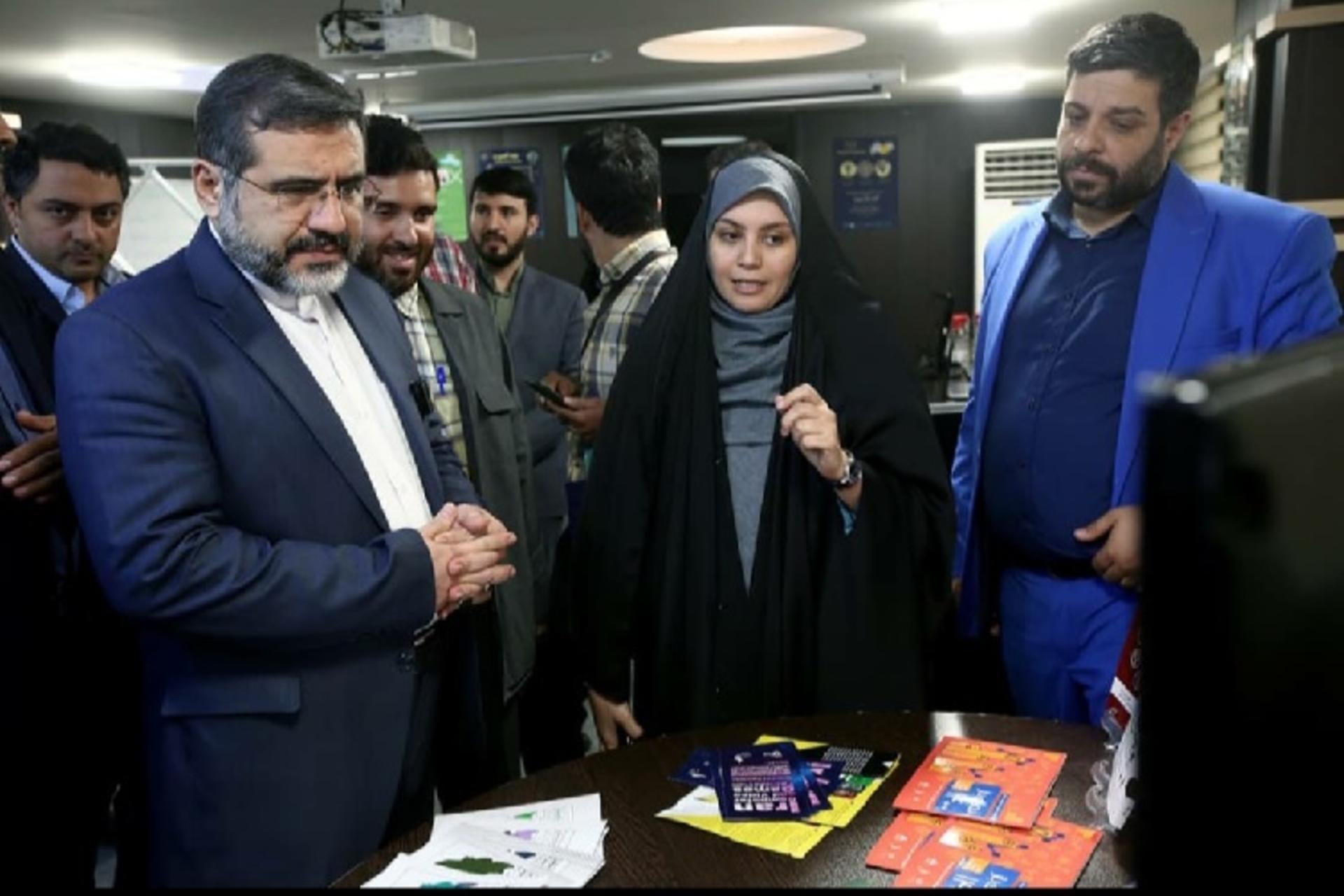 وزیر ارشاد در بنیاد ملی بازی‌های رایانه‌ای