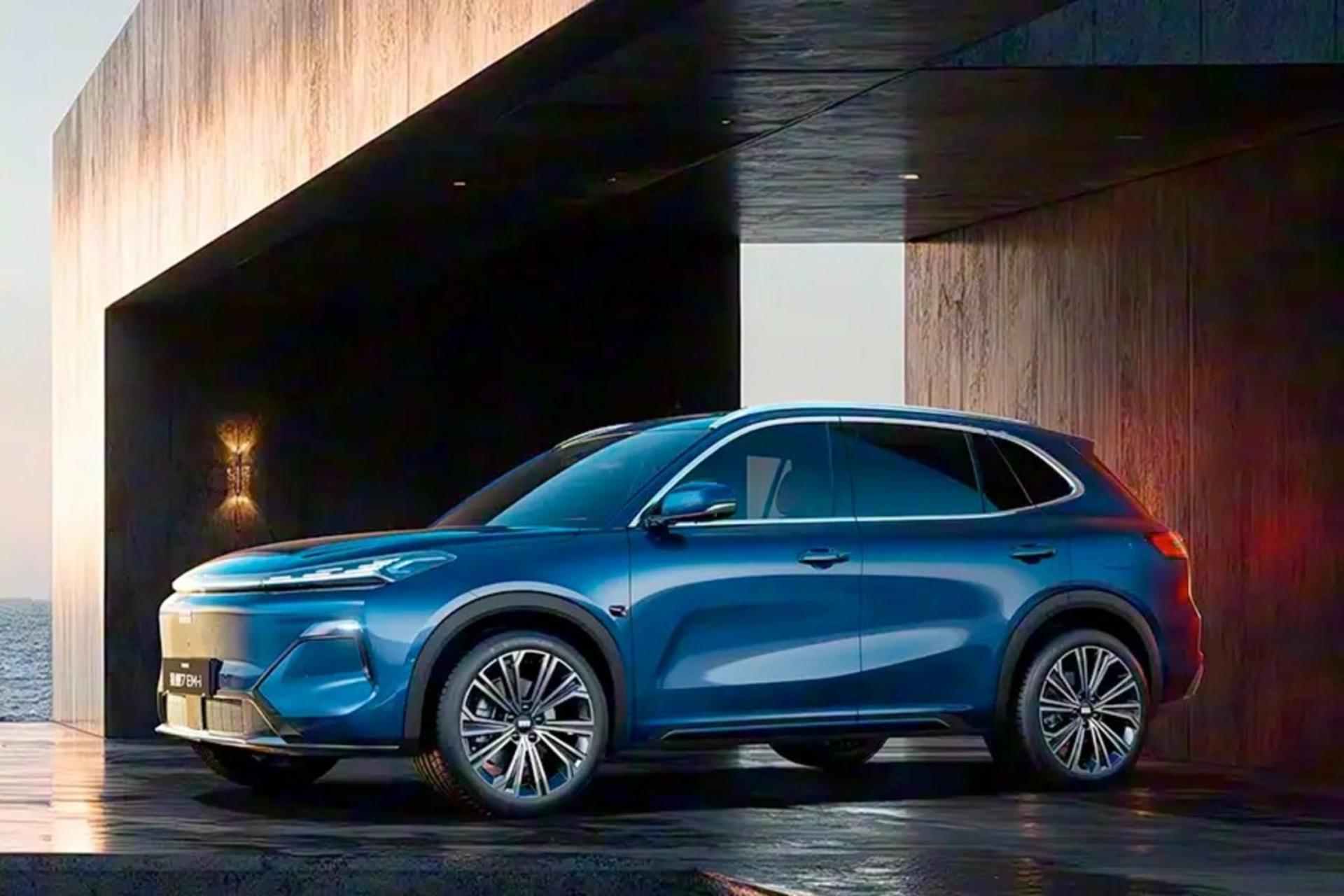 نمای سه‌چهارم جلو خودرو جیلی استارشیپ ۷