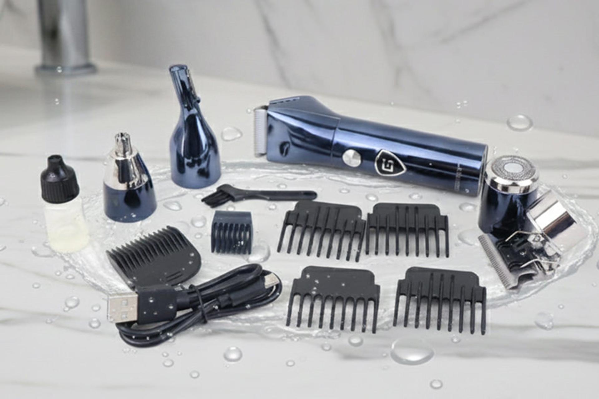ماشین اصلاح وی جی آر Geemy GM-8012 نمای لوازم همراه