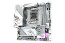 سمت راست مادربرد گیگابایت GIGABYTE X870M AORUS ELITE WIFI7 ICE