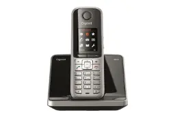 نمای رو به روی تلفن گیگاست S810 با نمایش پایه اصلی و گوشی بی سیم
