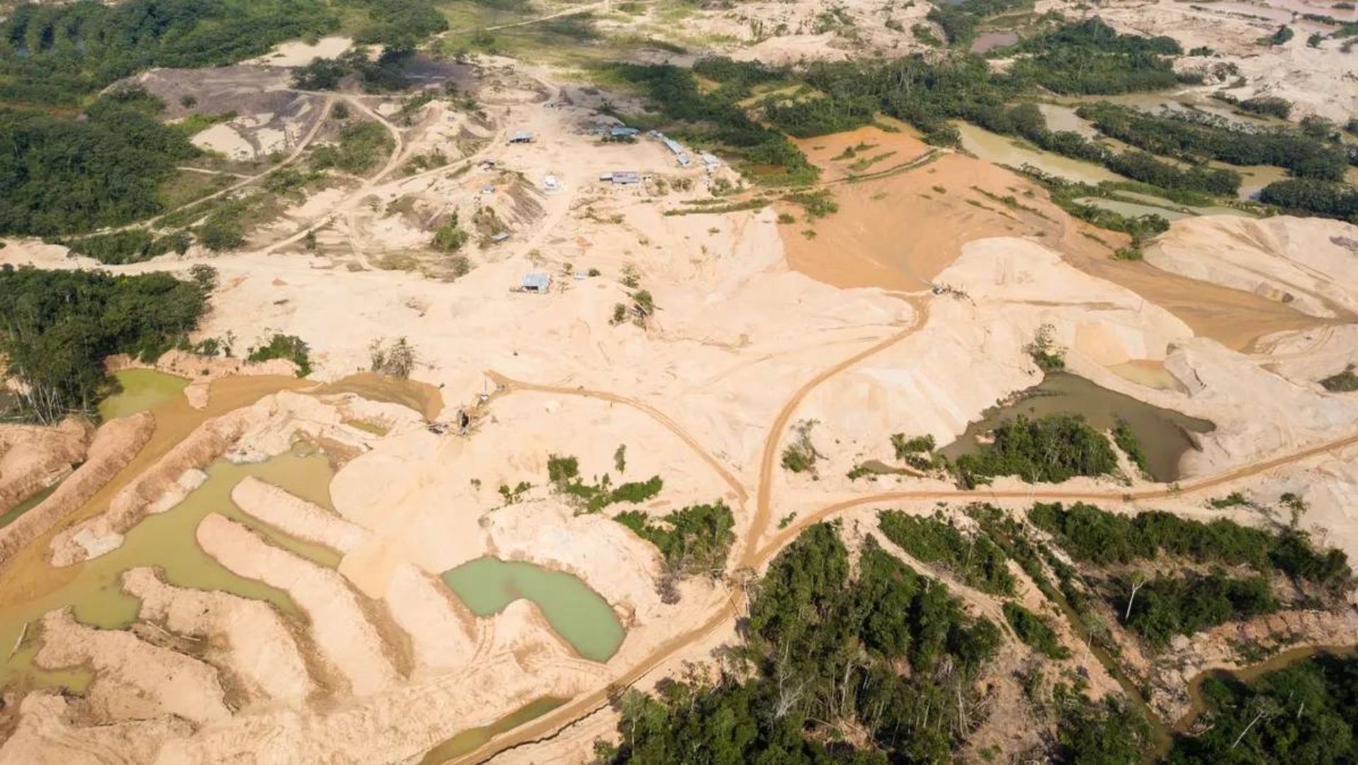 پیامد استخراج طلا در آمازون