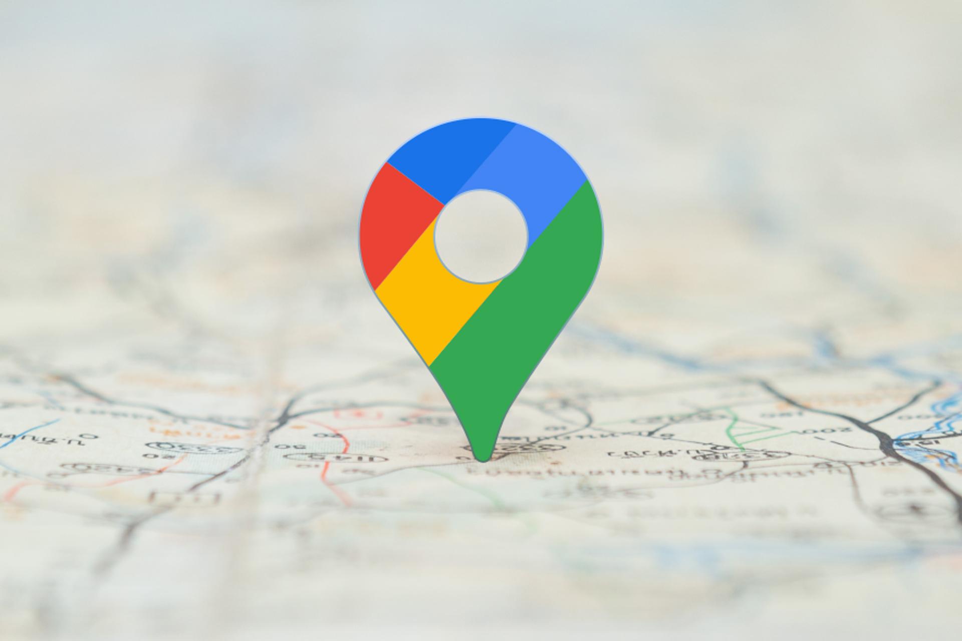 لوگو گوگل مپ مپس Google Maps سه بعدی روی نقشه