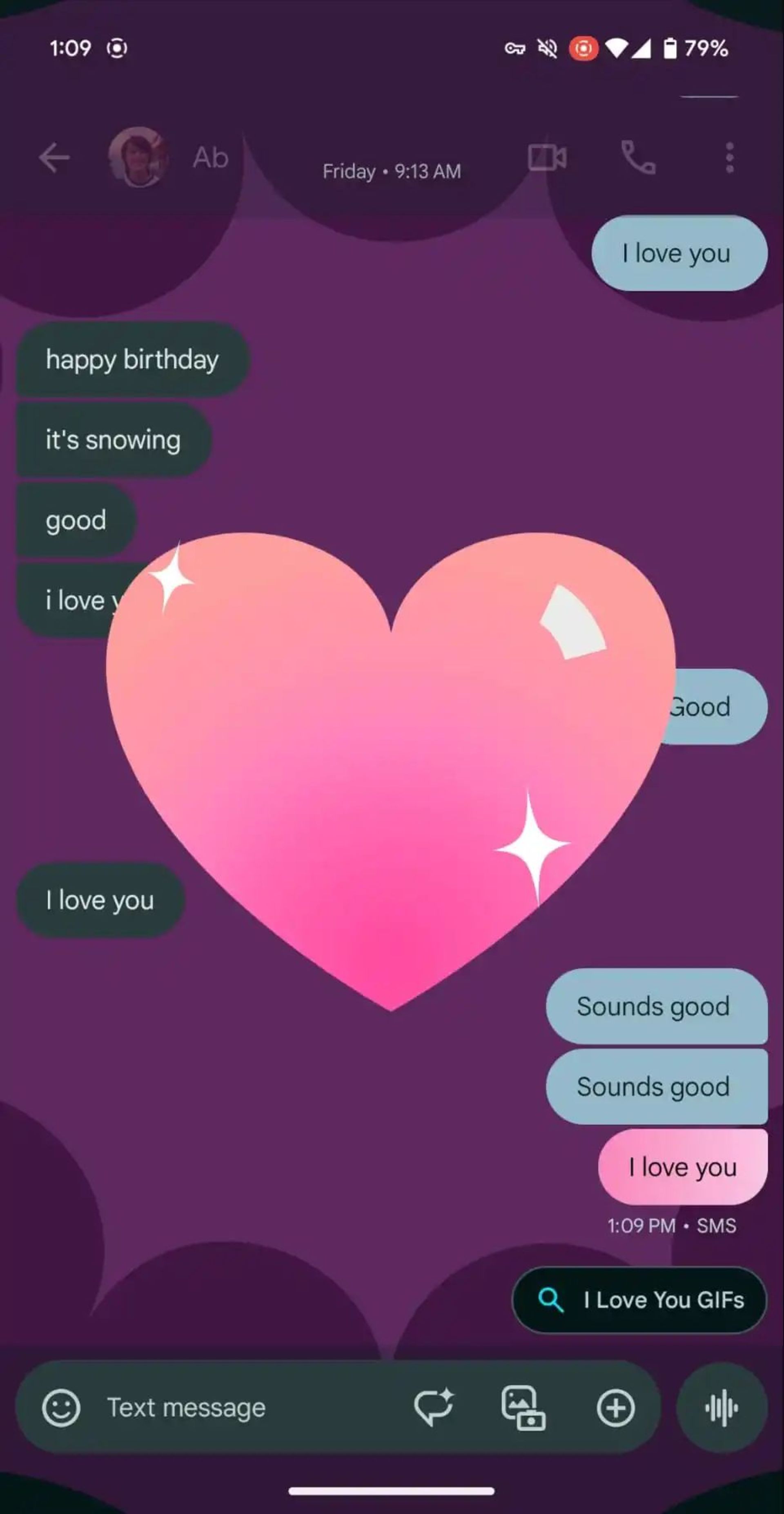 انیمیشن قلب قابلیت Screen Effects در برنامه google messages
