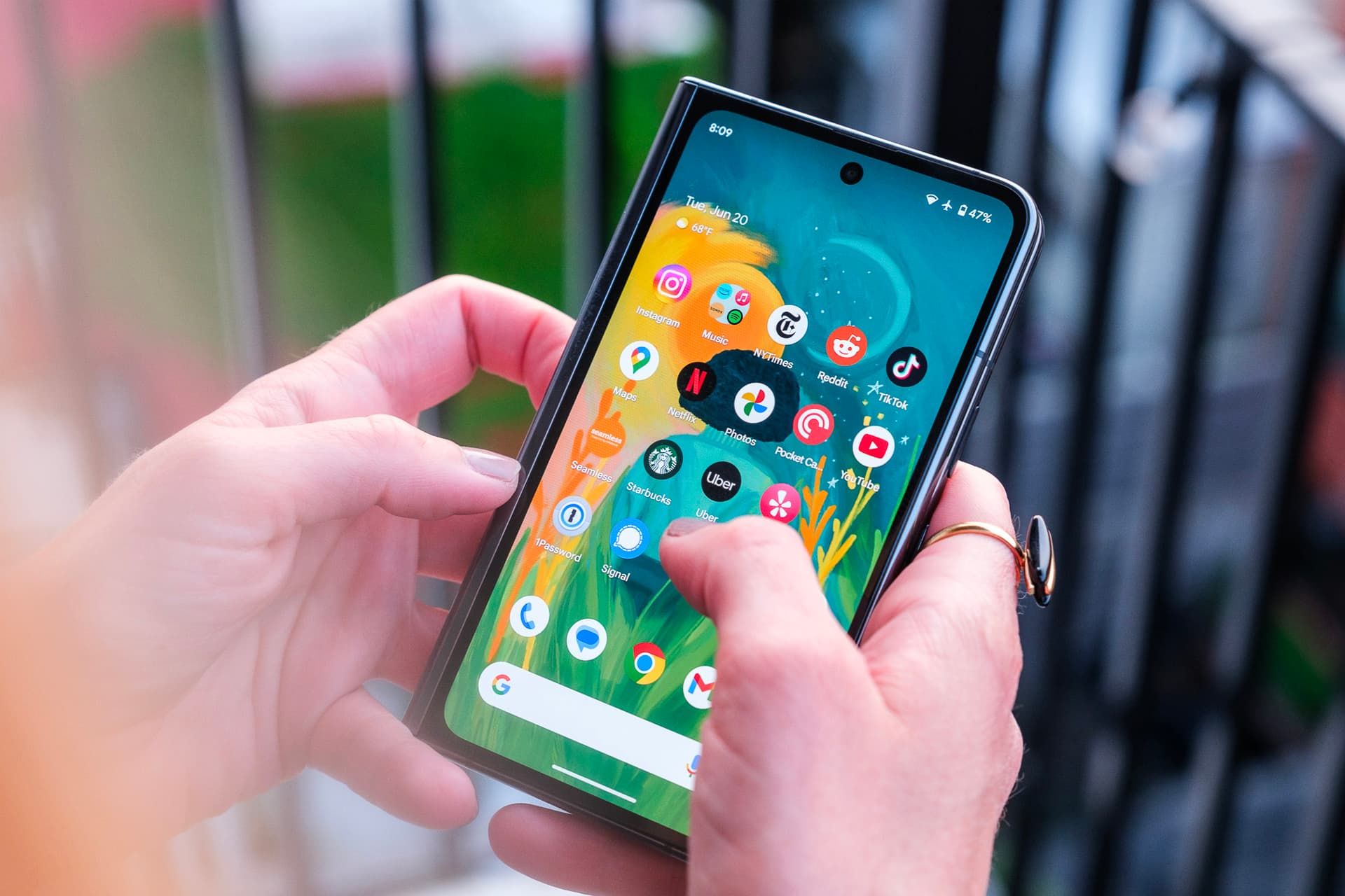 پیکسل فولد گوگل / Pixel Fold نمایشگر خارجی