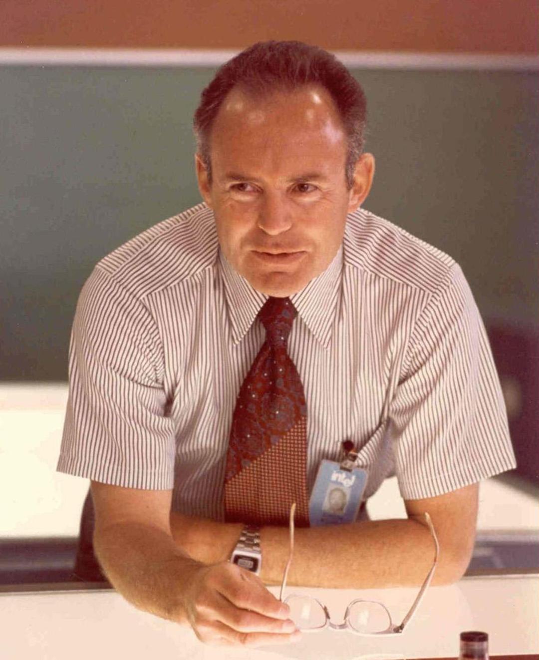 گوردن مور / Gordon Moore
