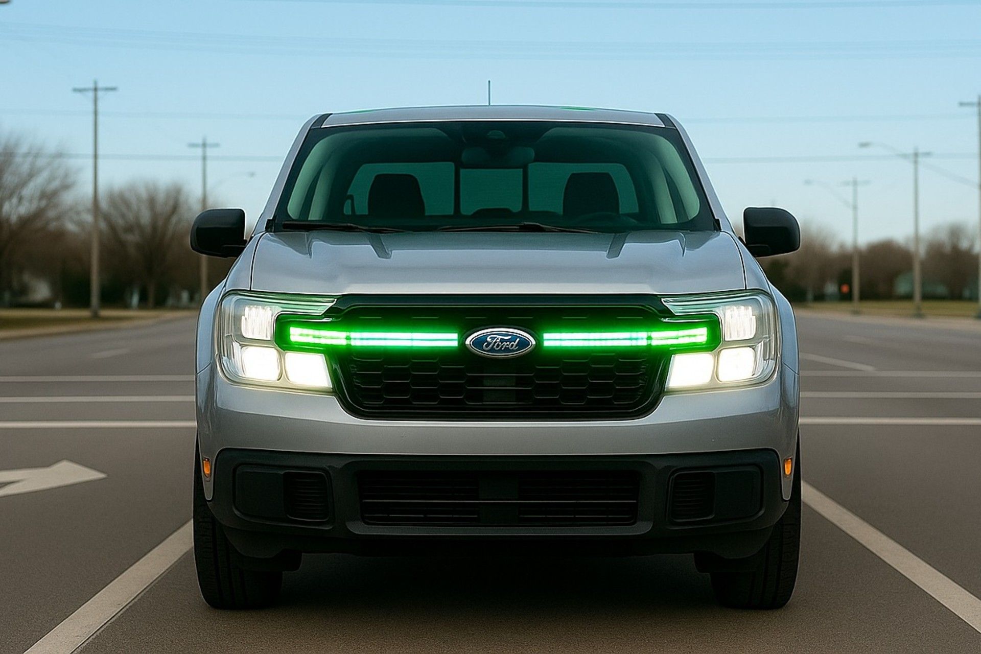 نمای جلو یک خودرو با چراغ سبز