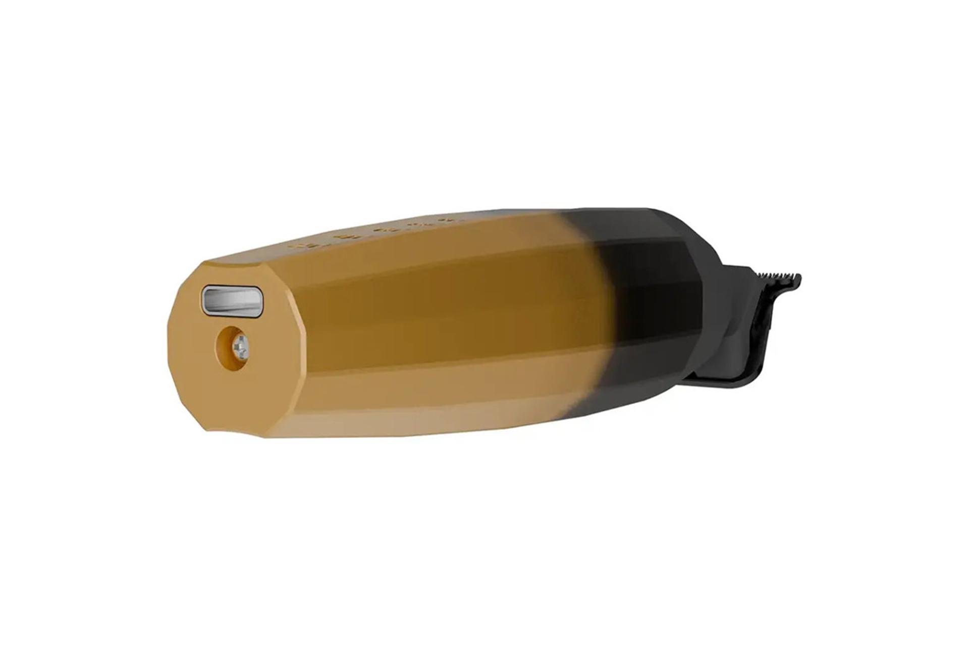ماشین اصلاح گرین لاین Green Lion Edge X Hair Trimmer نمای درگاه شارژ