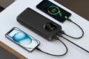 پاور بانک گرین لاین Green Lion Nairo 10000mAh در حال شارژ