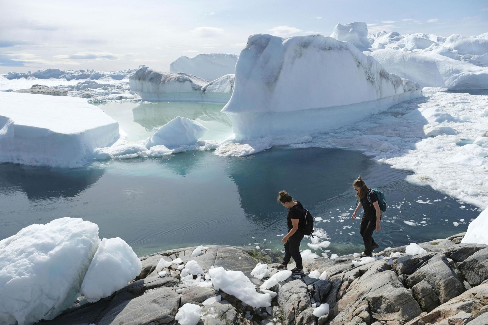 قدم زدن در میان برف و یخ گرینلند