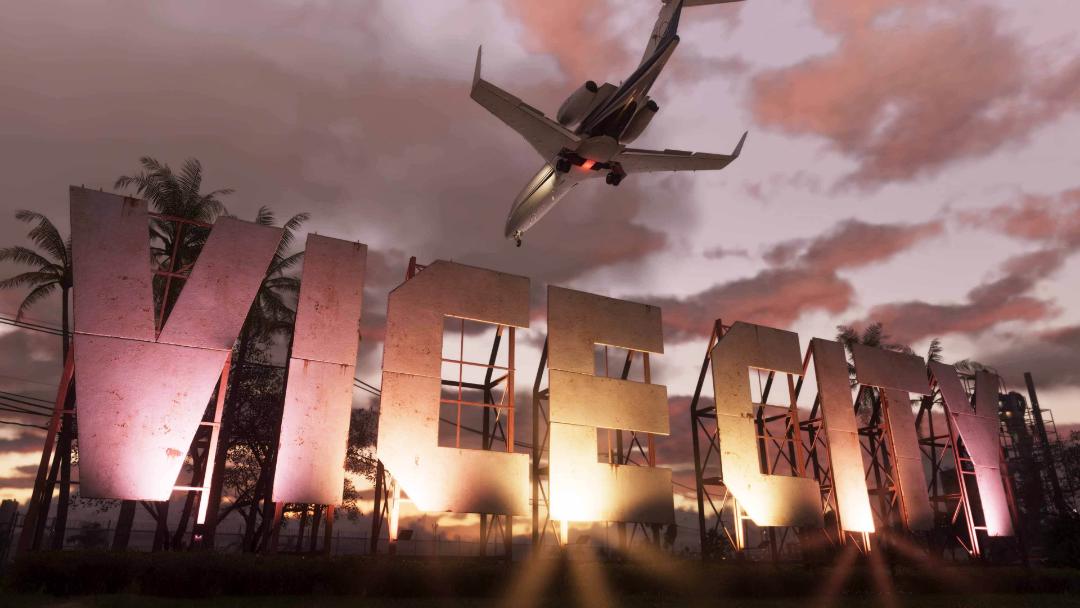 تایپوگرافی بزرگ VICE CITY در نمای شب