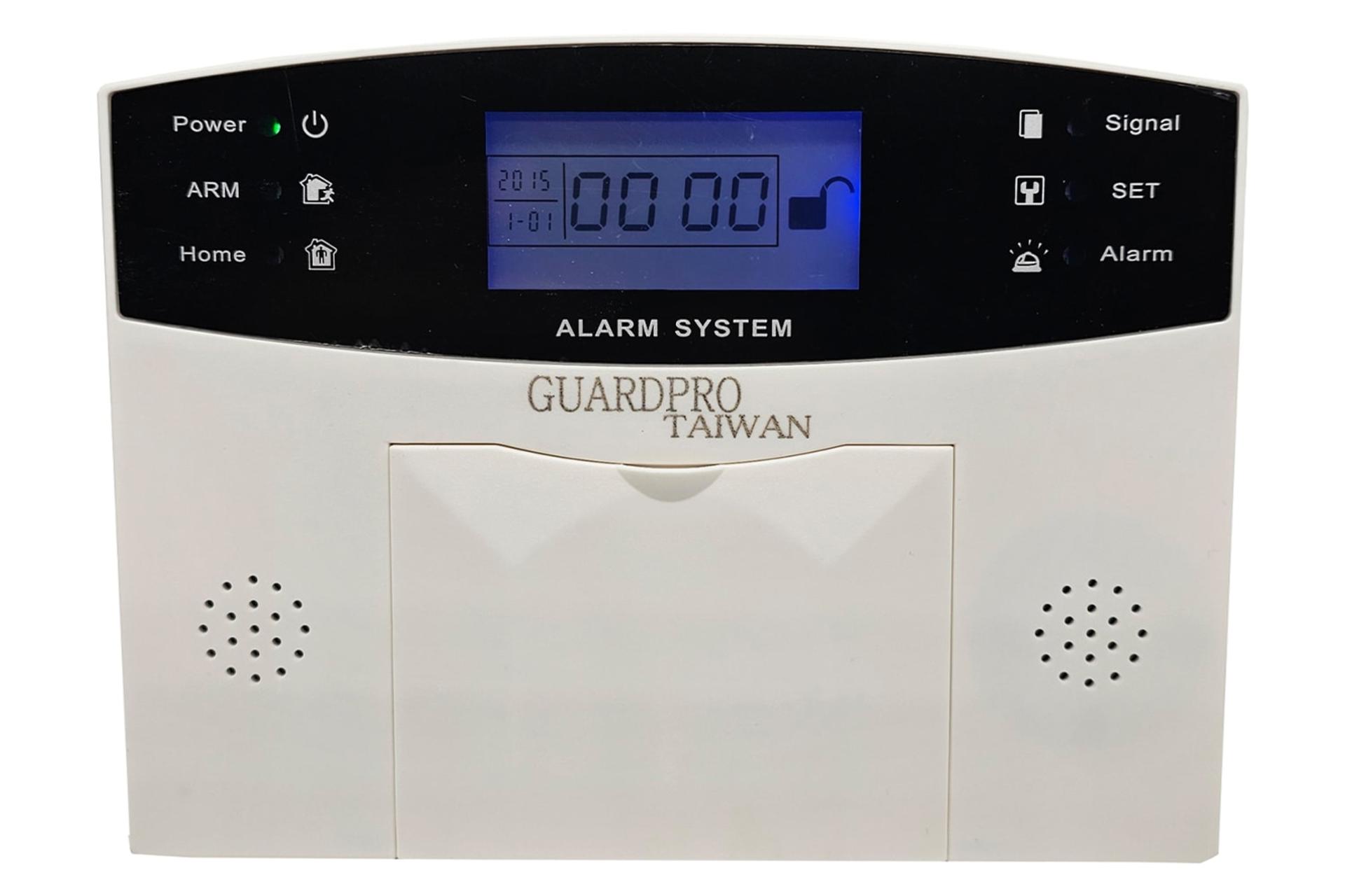 نمای پنل جلوی دزدگیر اماکن گاردپرو wifi-GSM-2G با نمایشگر روشن و لوگو