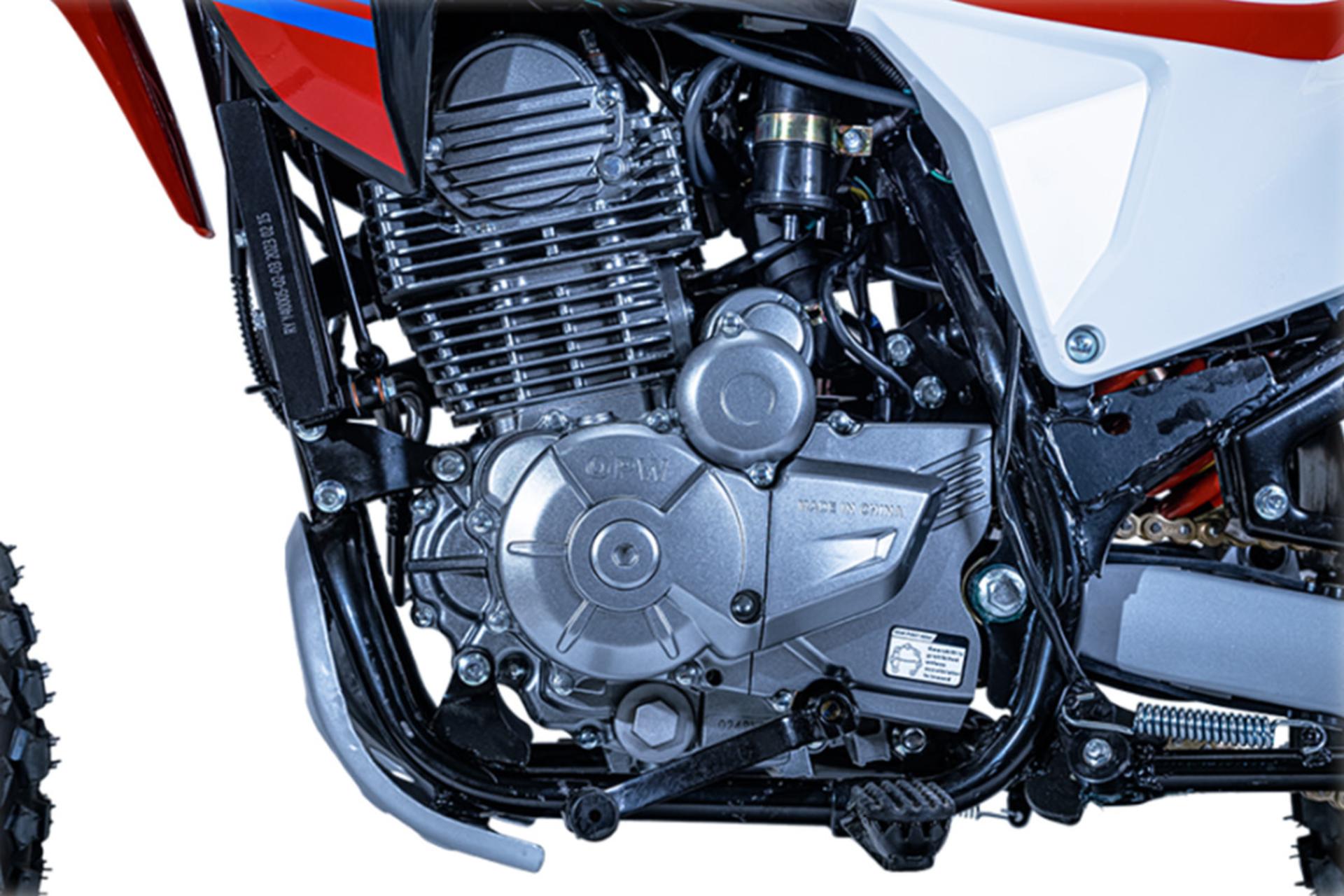 موتورسیکلت همتاز موتور فلات تریل Hamtaz Motor FALAT XR 250 نمای پیشرانه