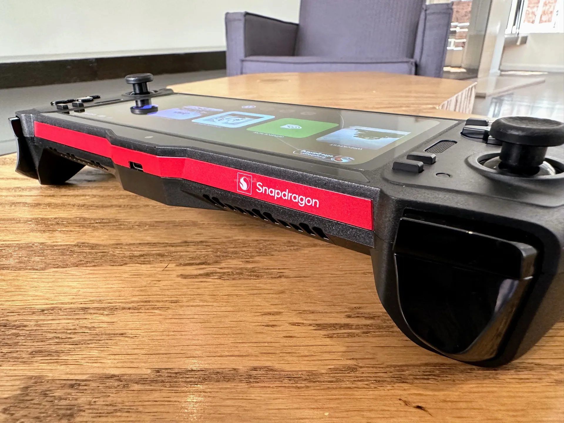 طرح مرجع کنسول دستی کوالکام