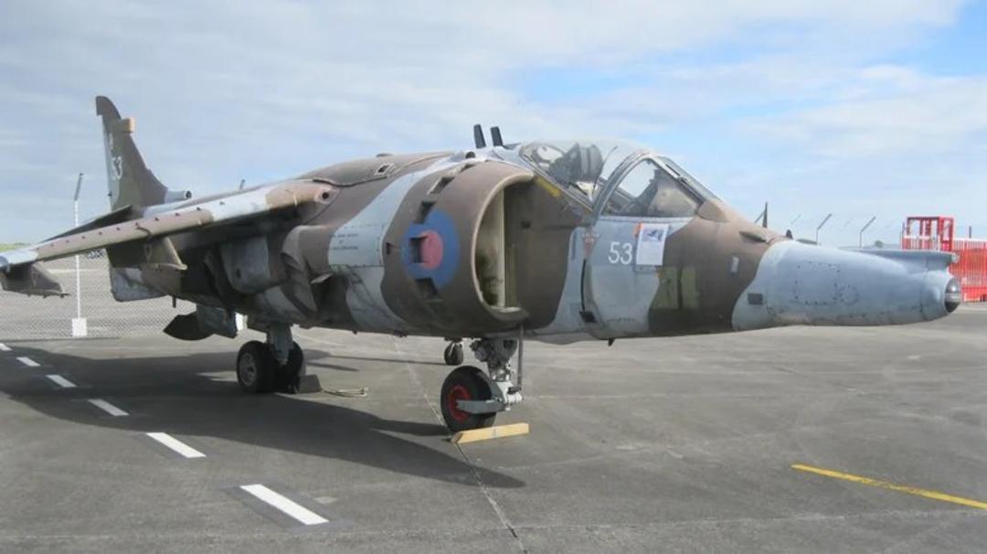 هواپیمای Harrier Jump Jet