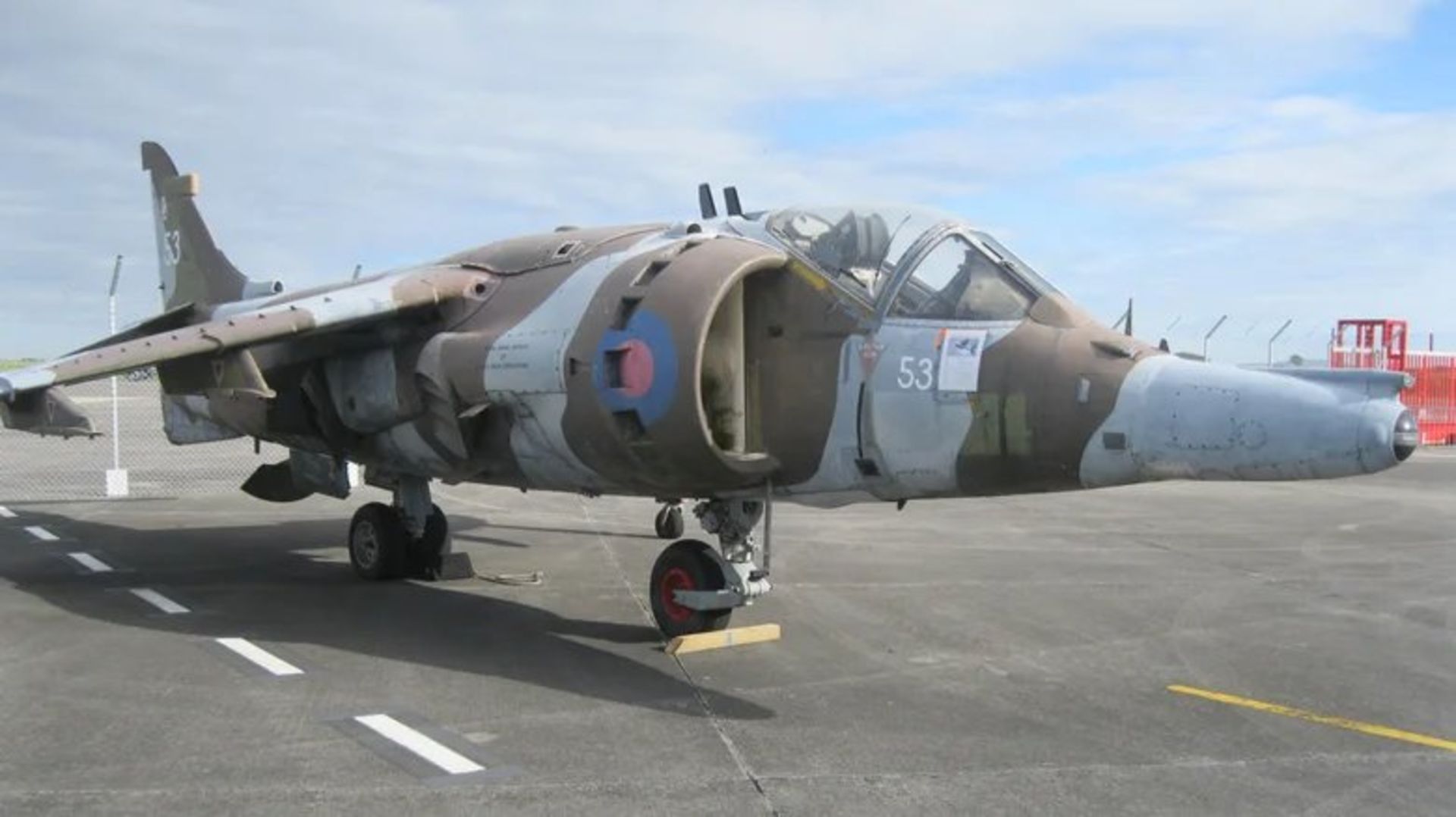 هواپیمای Harrier Jump Jet