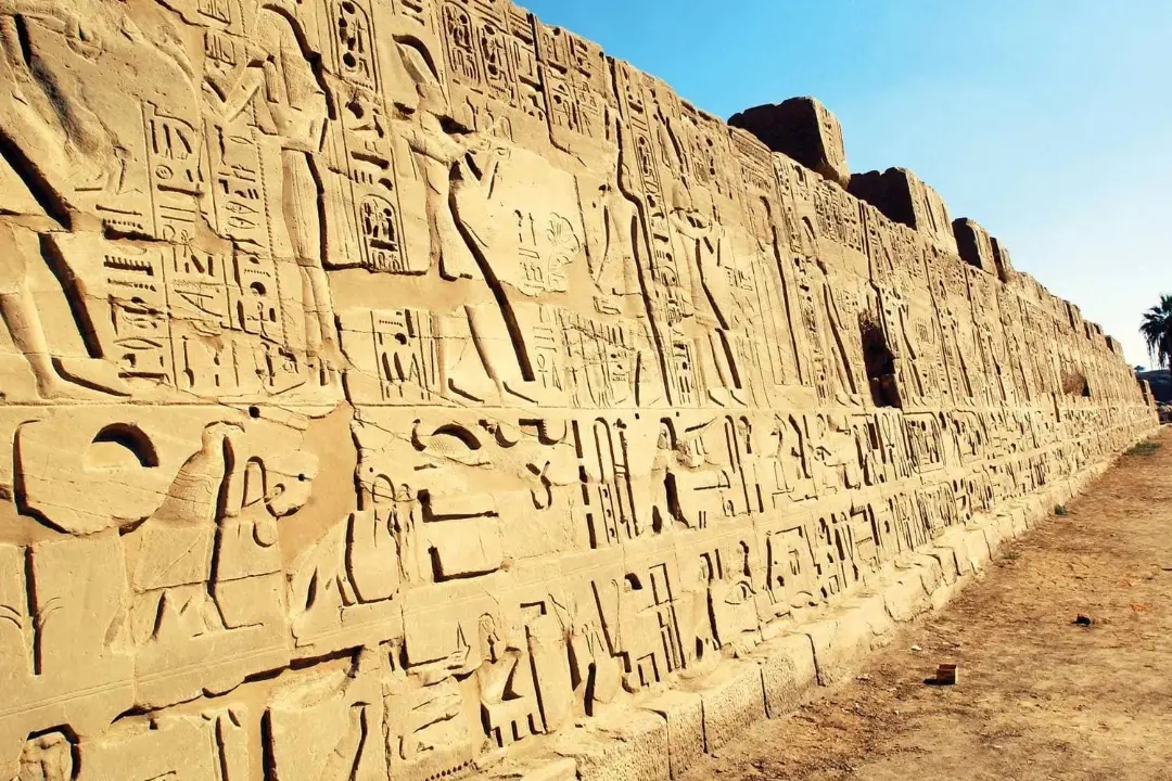 نوشته هیروگلیفی مصر باستان