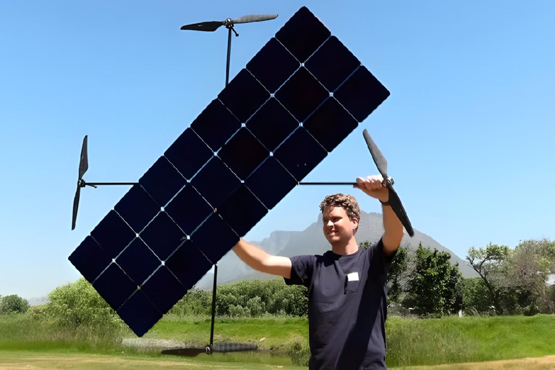 پهپاد دست ساز با پنل خورشیدی ساخت خانواده بیل