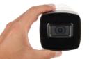دوربین مداربسته هایک ویژن Hikvision DS-2CE17H0T-IT3F نمای جلو در دست