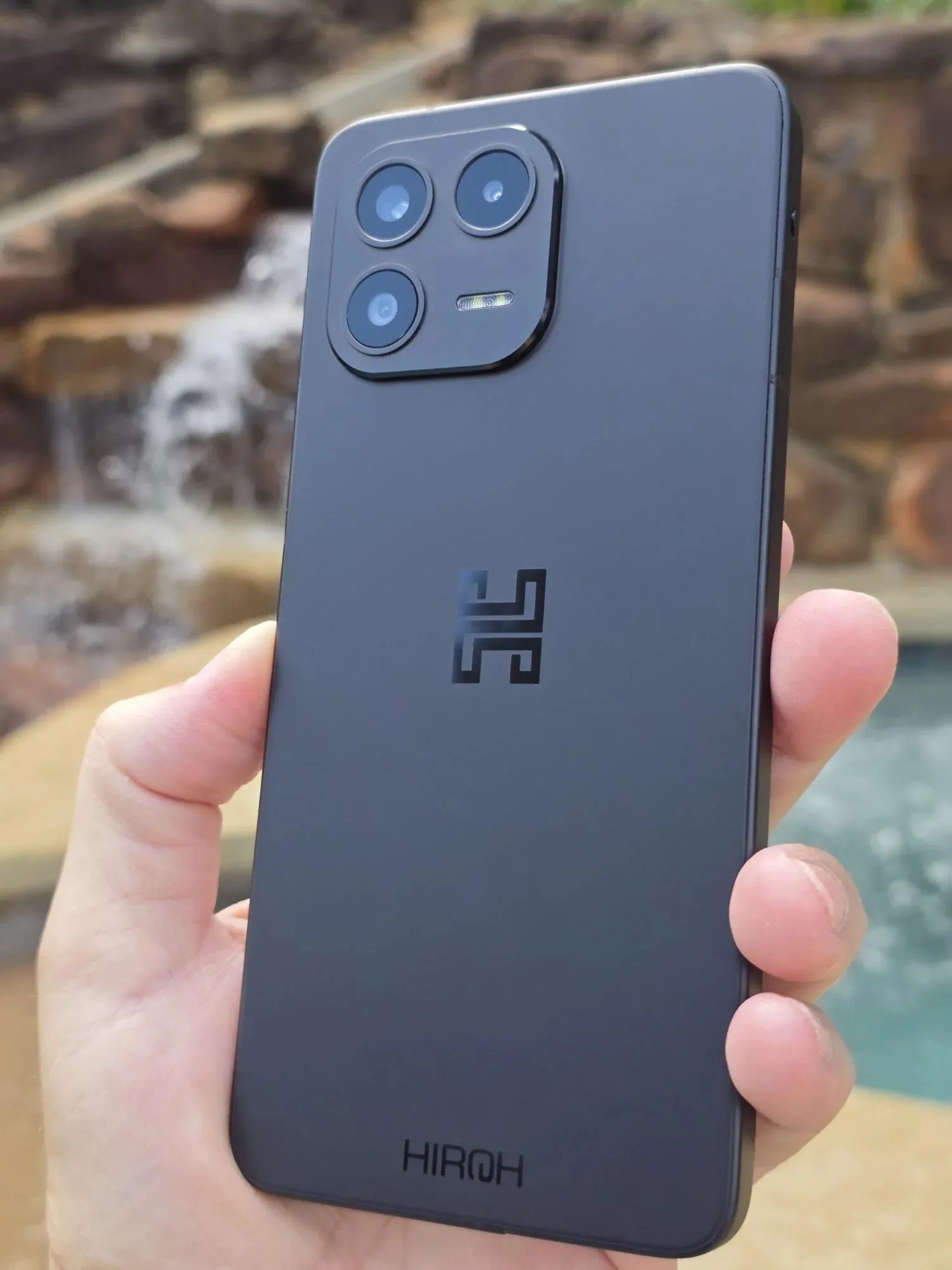 پنل پشتی گوشی هیرو فون