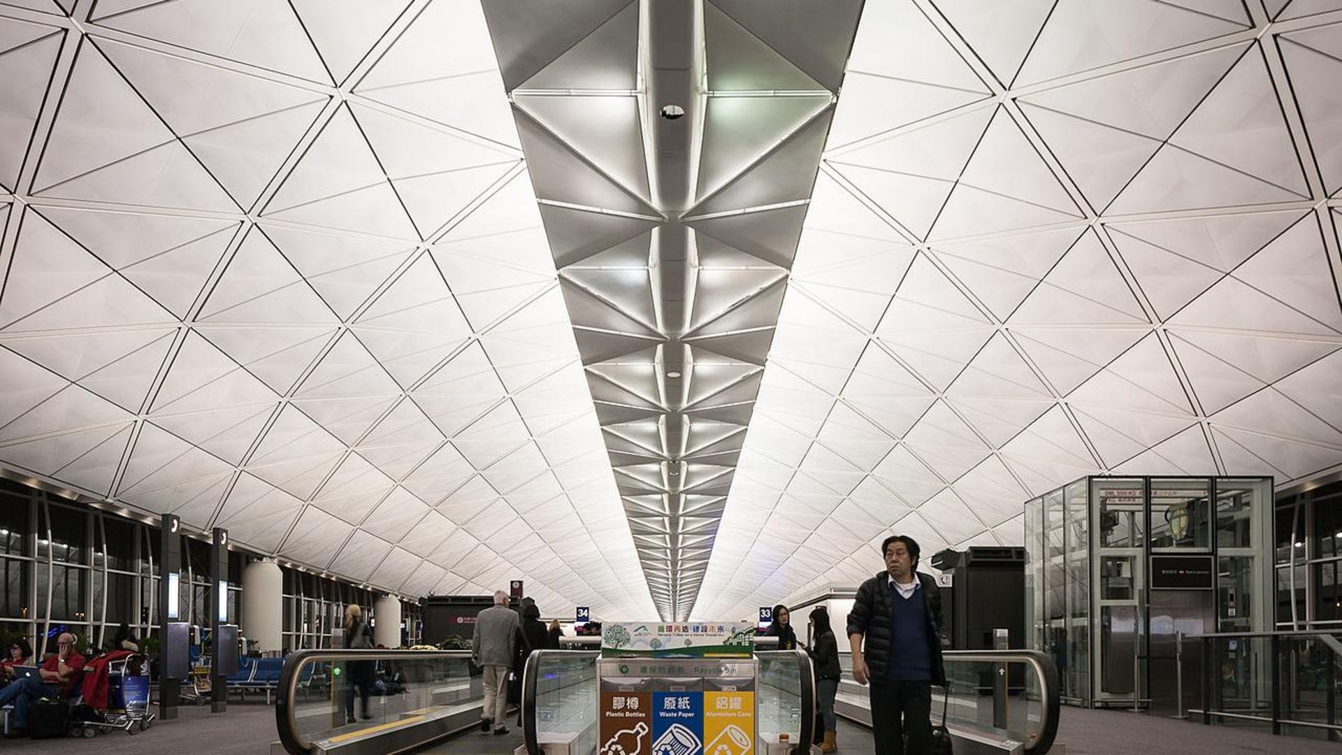 فرودگاه بین المللی هنگ کنگ (HKIA)
