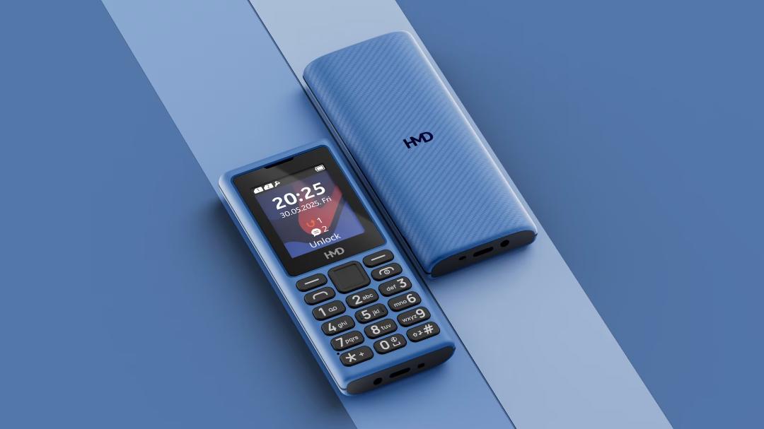 گوشی دکمه‌ای HMD 101 در رنگ آبی