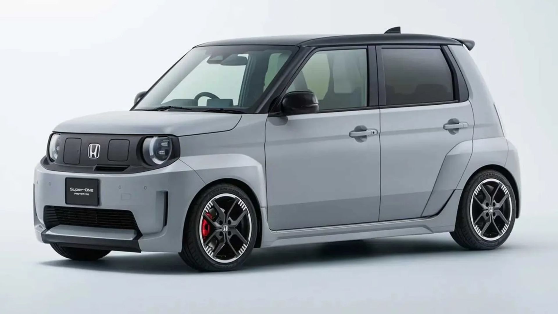 نمای جانبی خودروی هوندا سوپروان