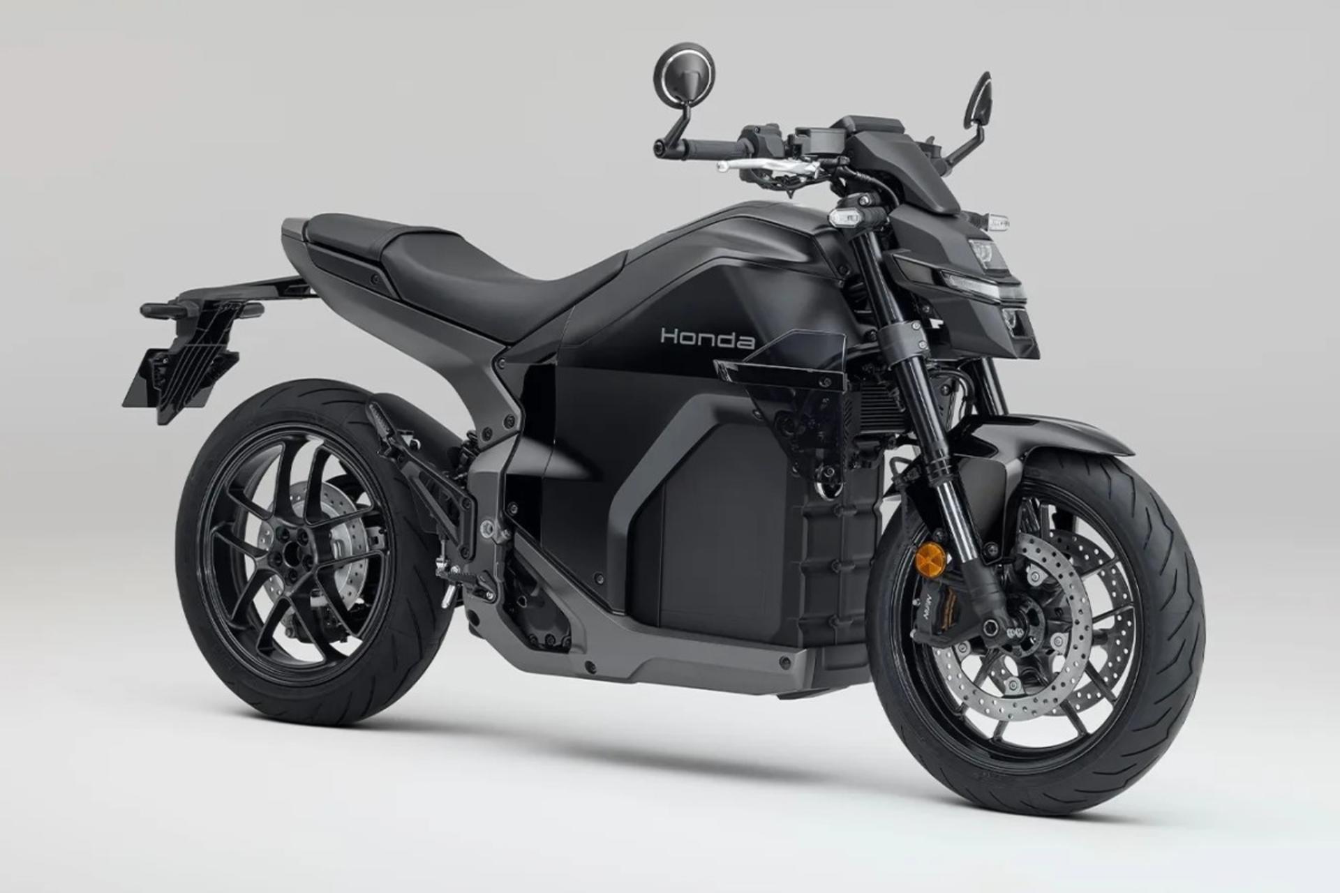 نمای سه‌چهارم جلو موتورسیکلت هوندا WN7