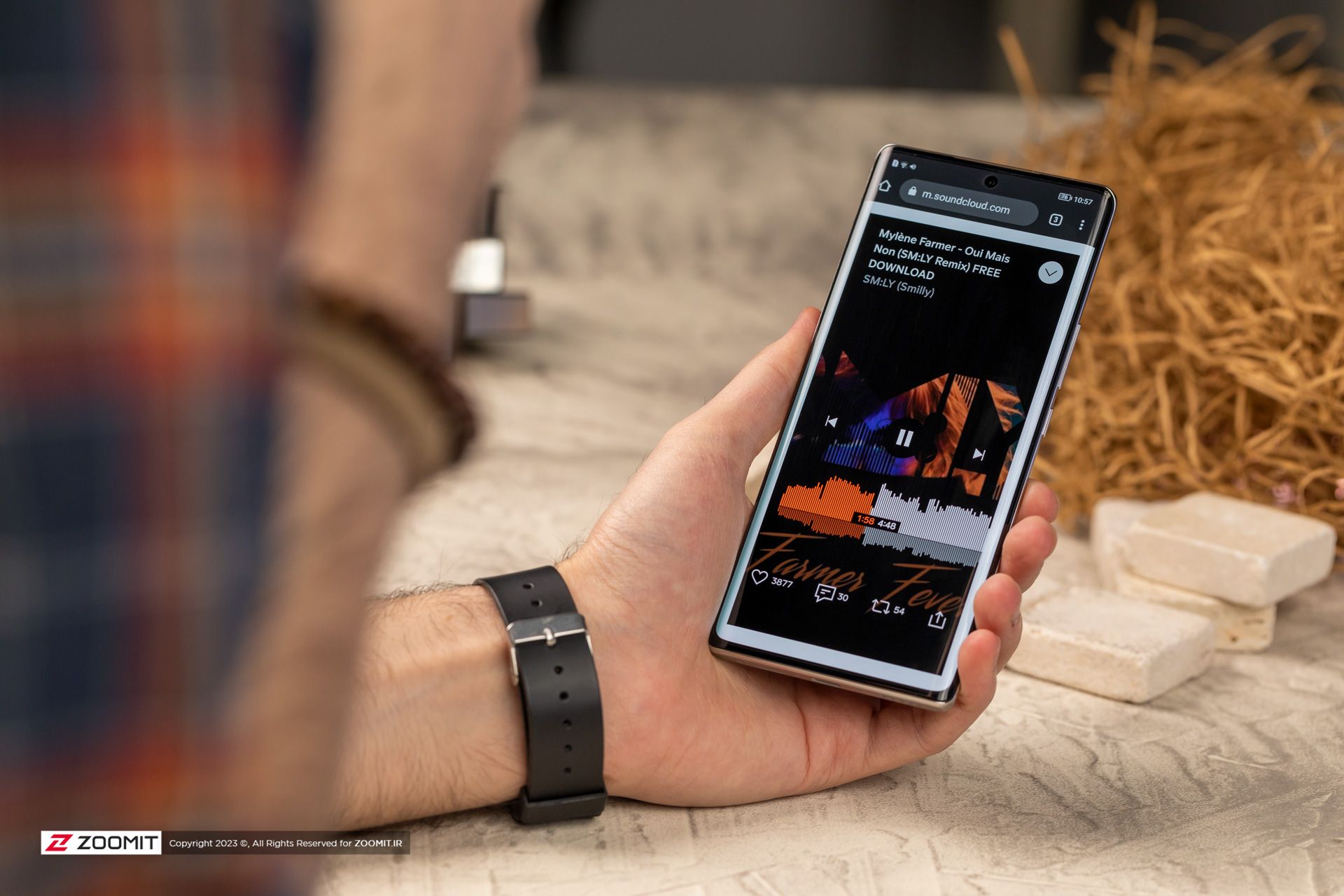 پخش موسیقی با آنر ۷۰