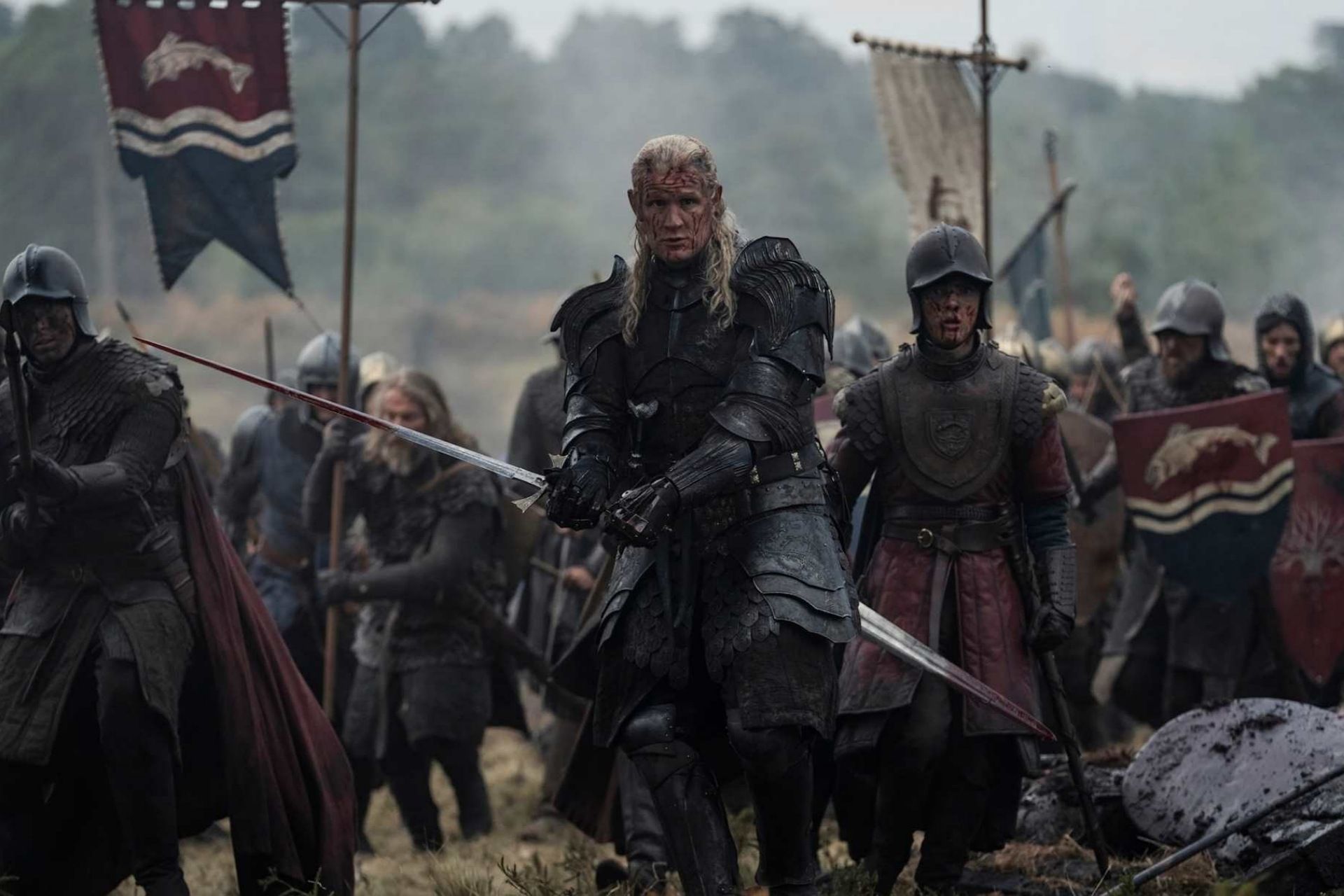 فصل سوم سریال خاندان اژدها با بازی مت اسمیت