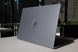نمای پشتی لپ‌تاپ HP