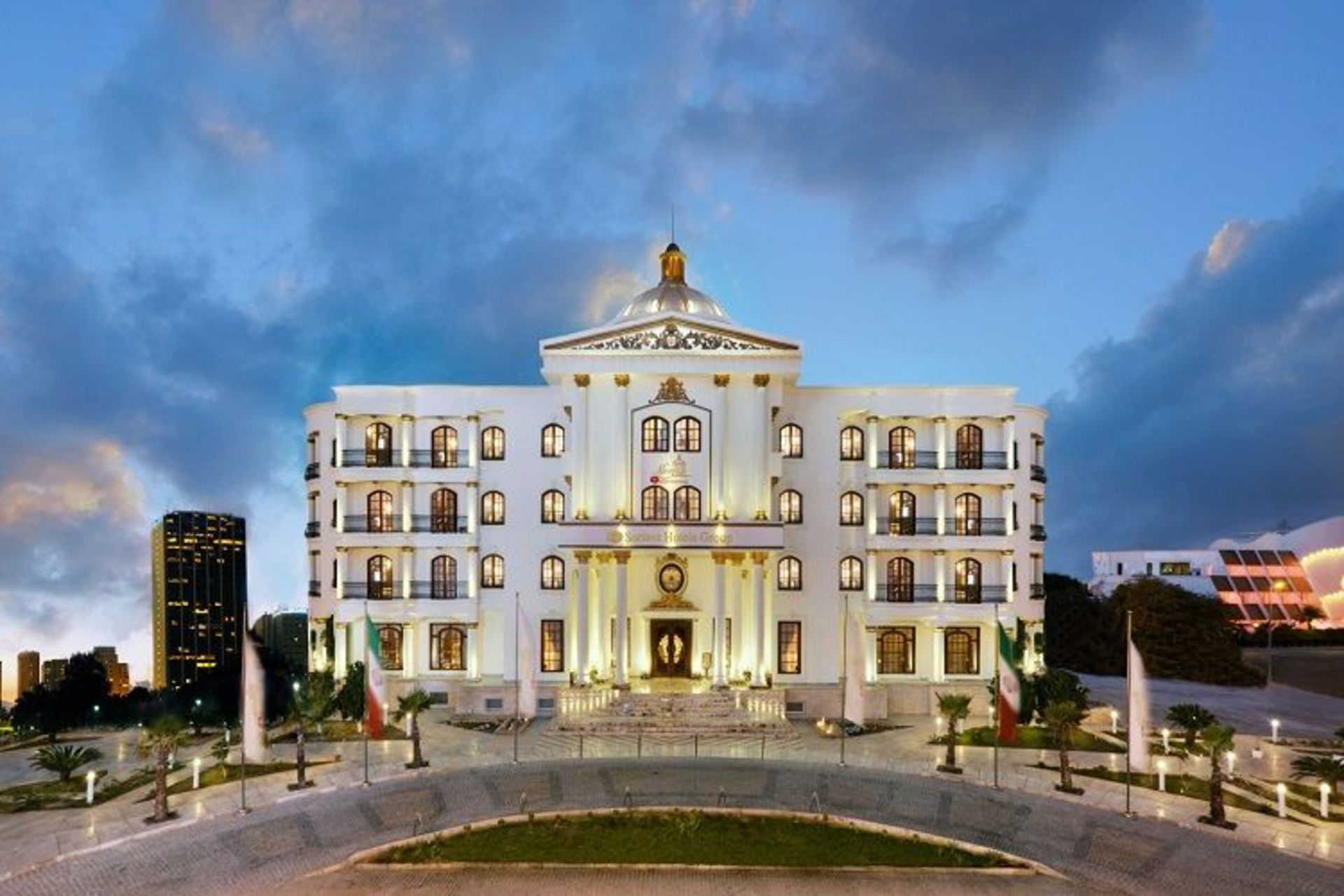 سوئیت در تهران