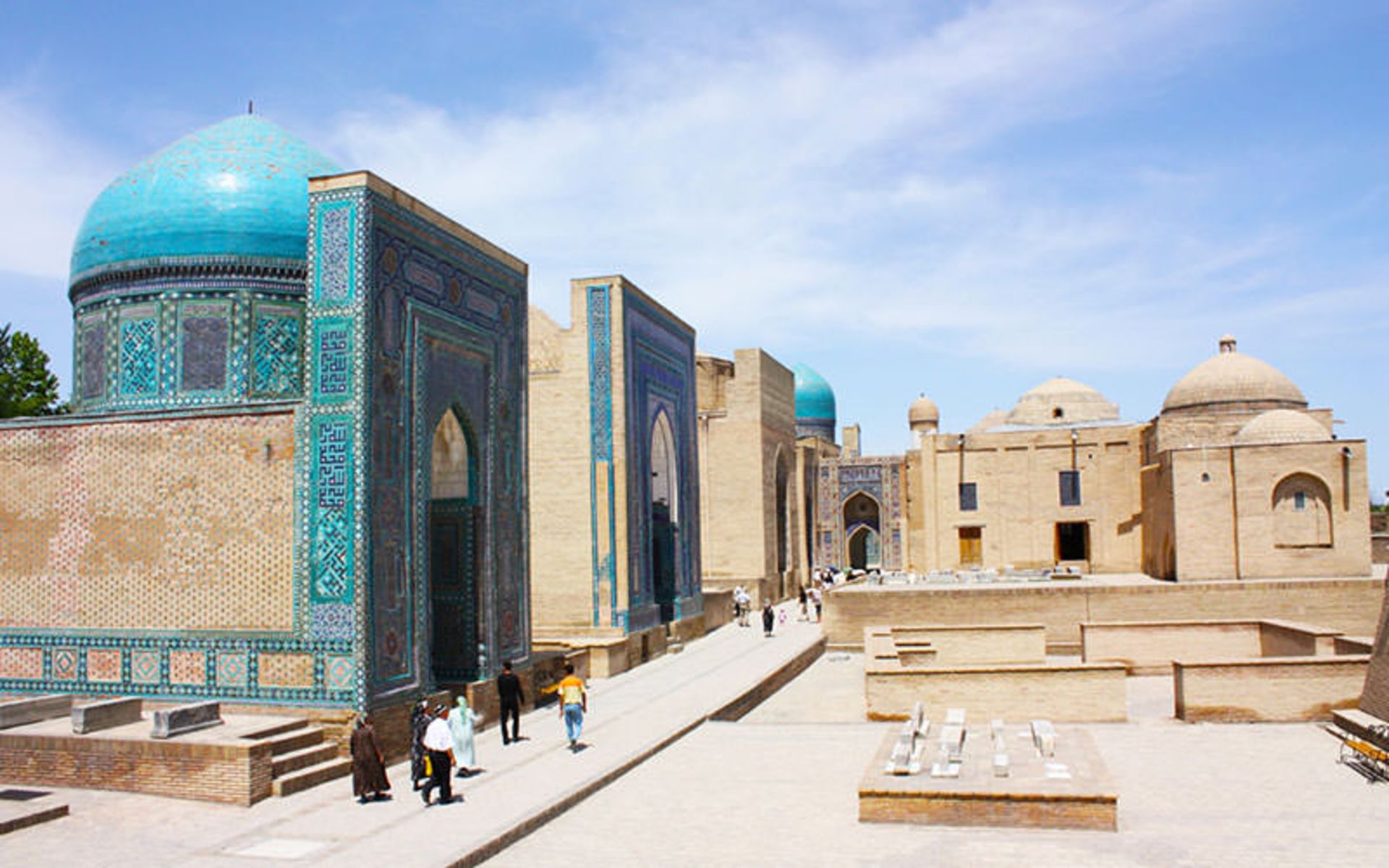 آرامگاه شاه زنده