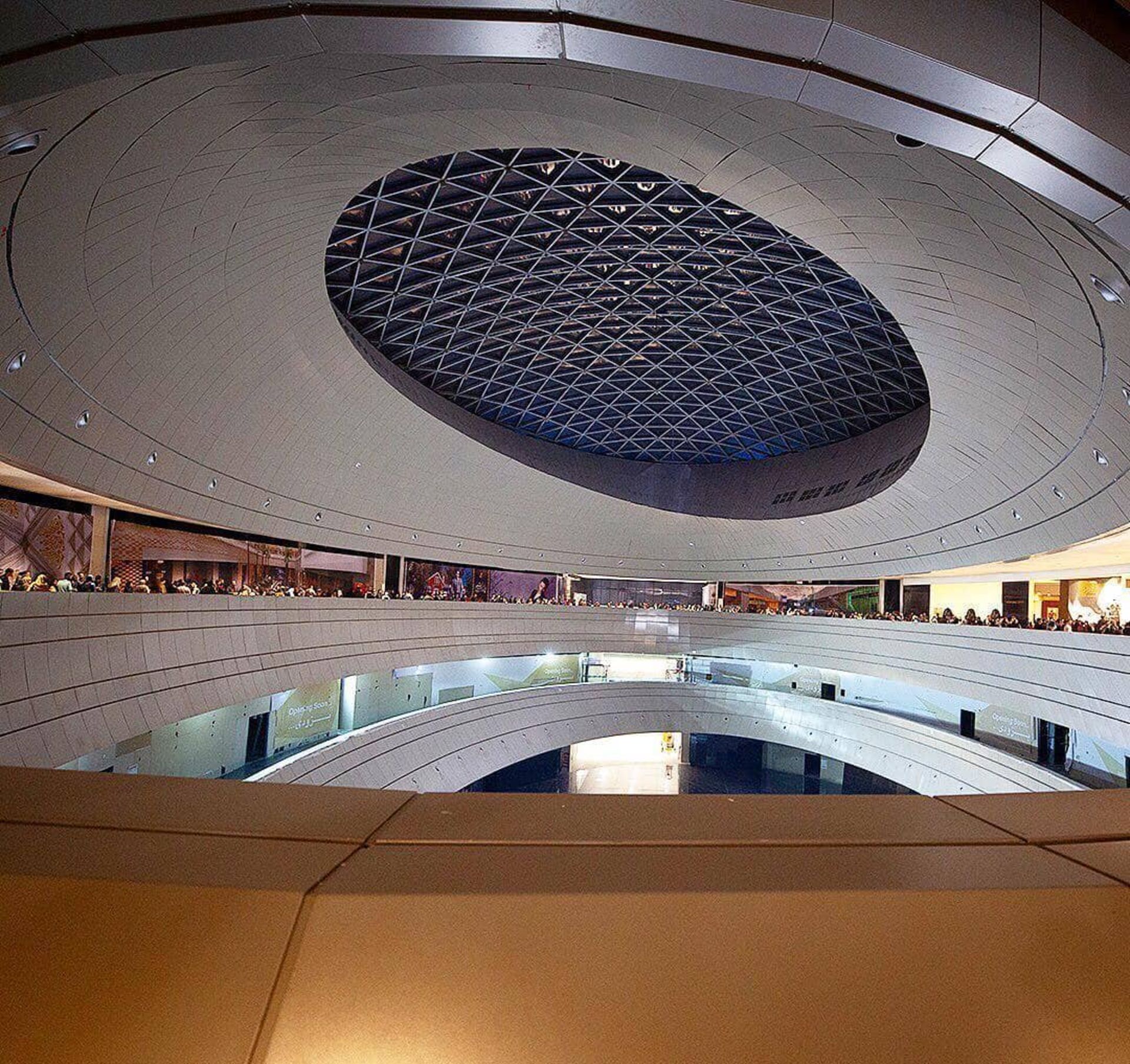 بخش‌های نمایشگاهی ایران مال