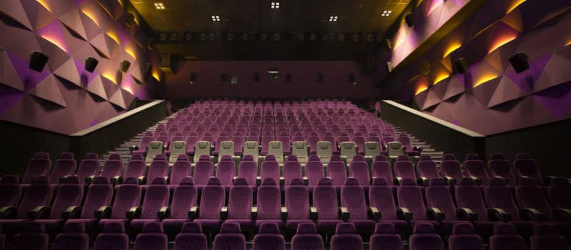 پردیس سینمایی ایران مال