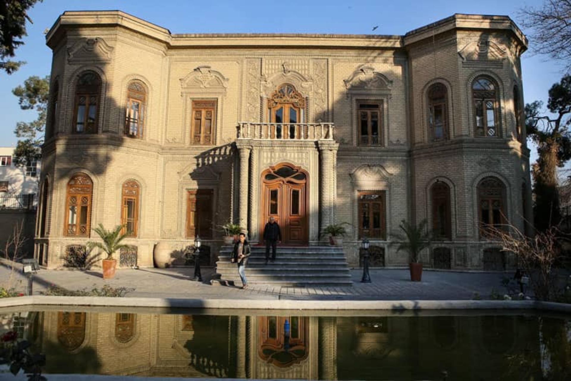 موزه آبگینه و سفال