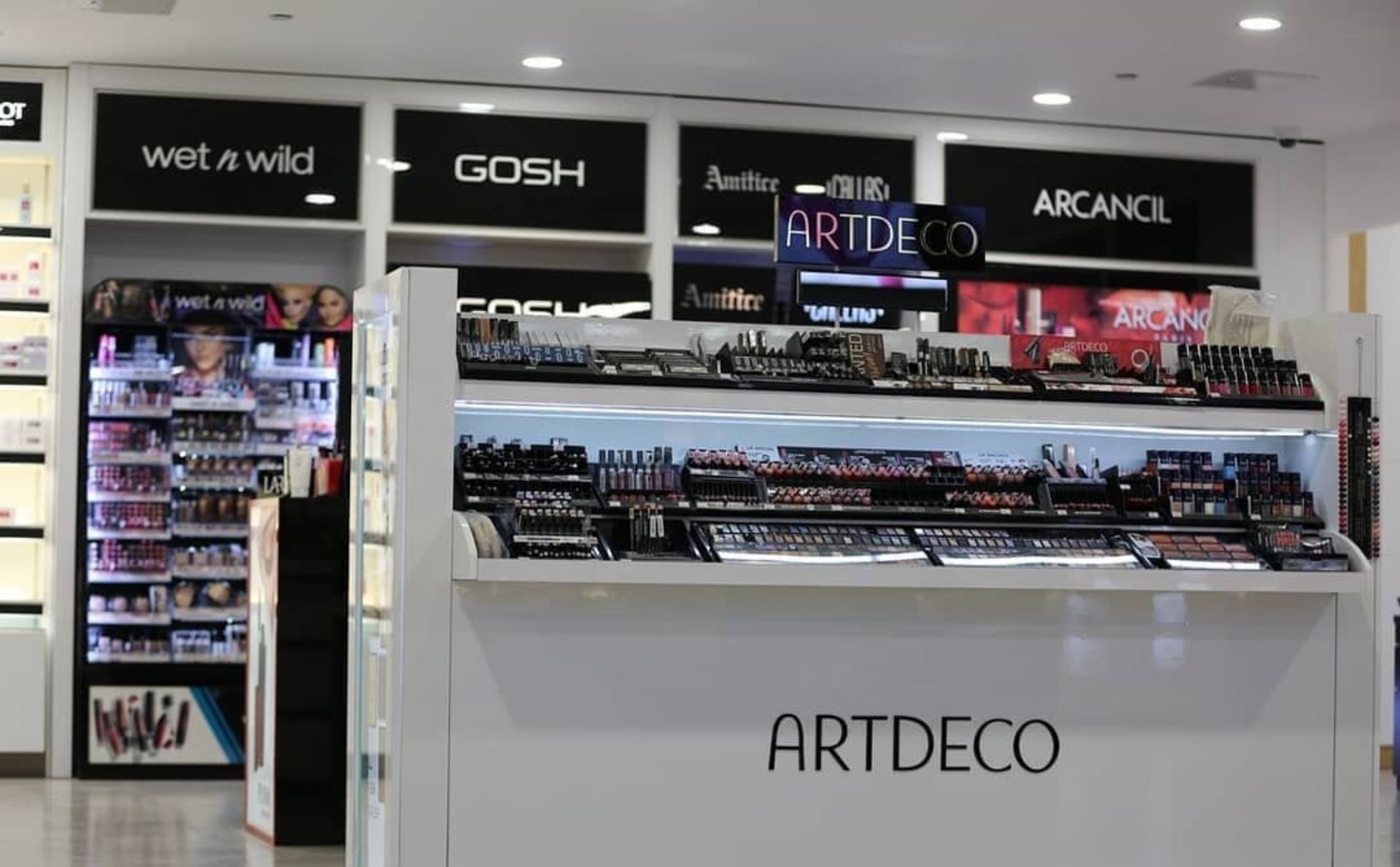 مرکز خرید ایران مال