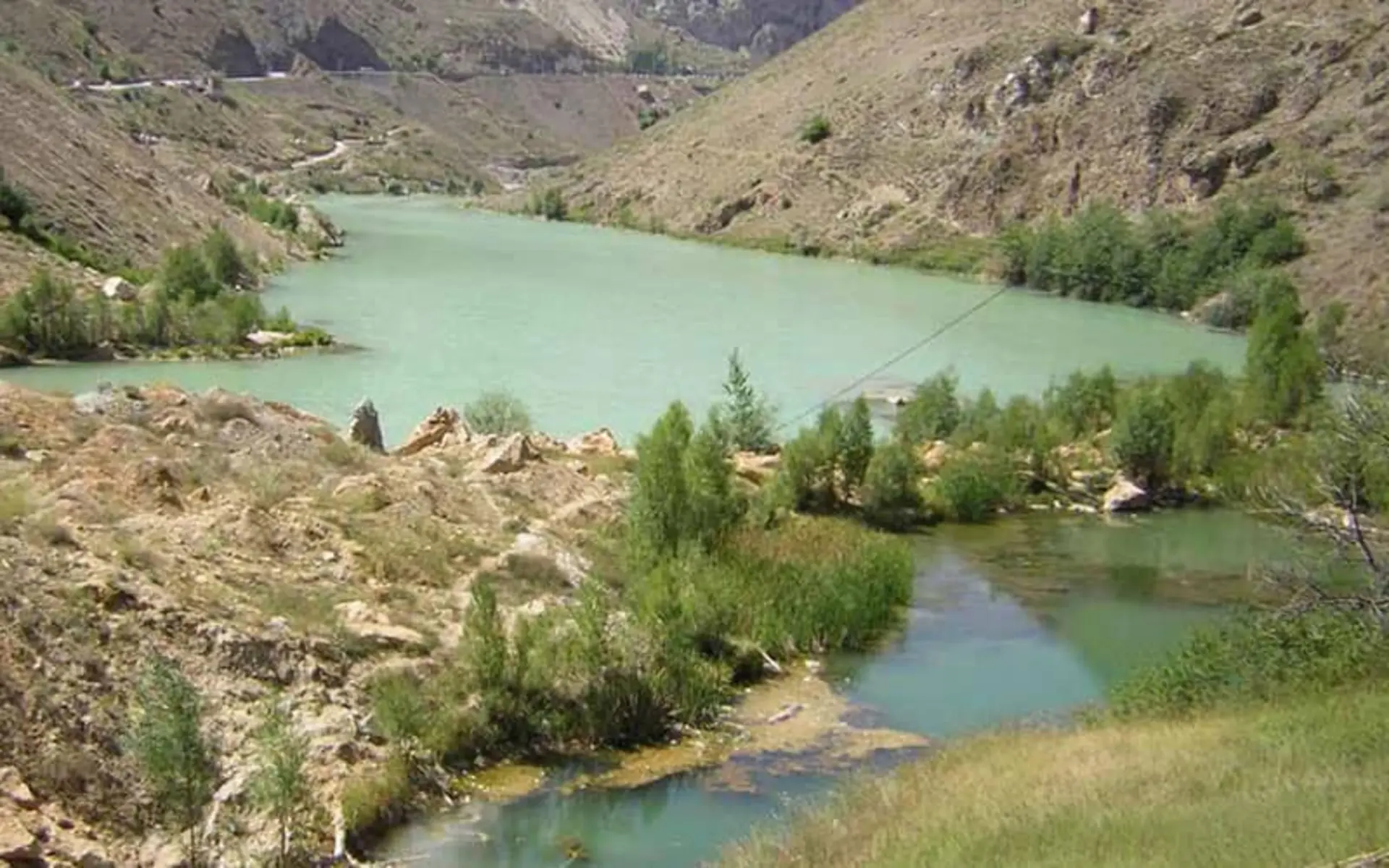 چشمه آبگرم لاریجان