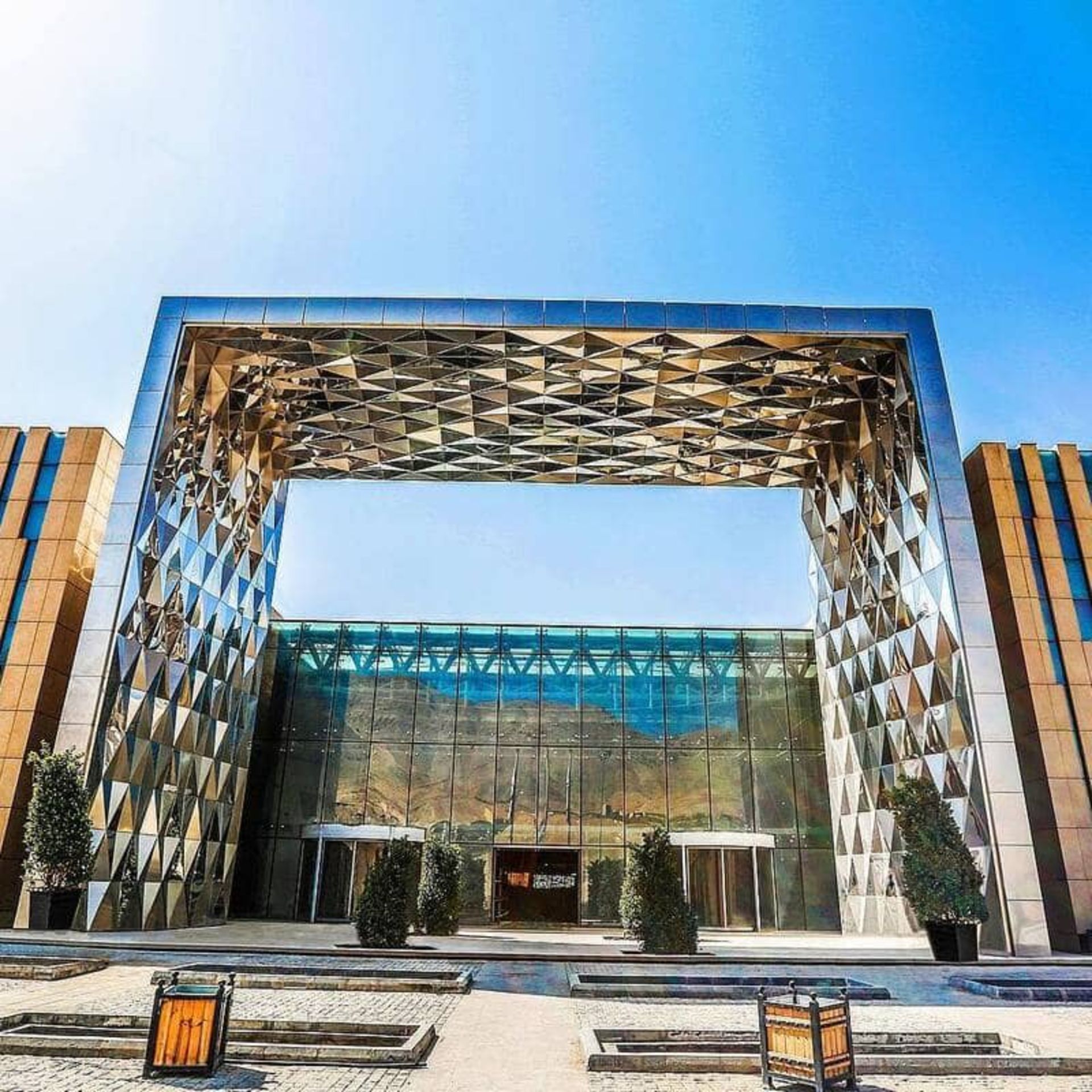 مساحت ایران مال