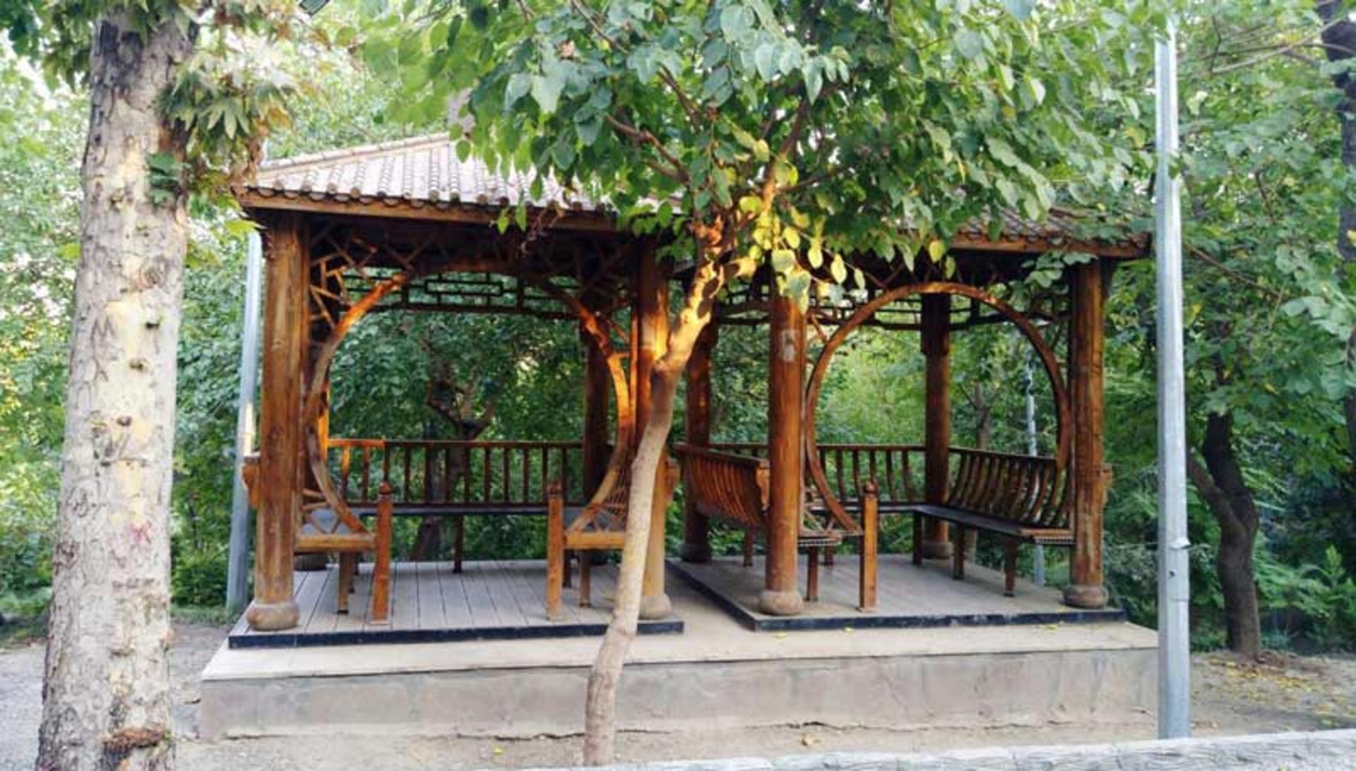 بوستان طالقانی