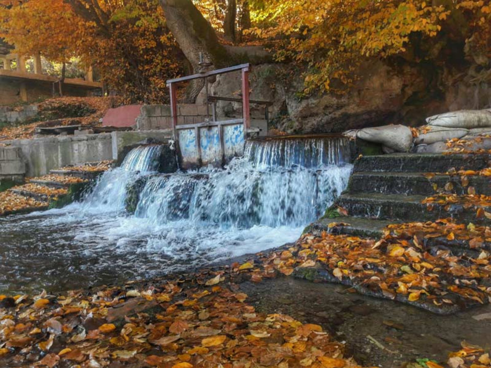 دیو چشمه نوشهر