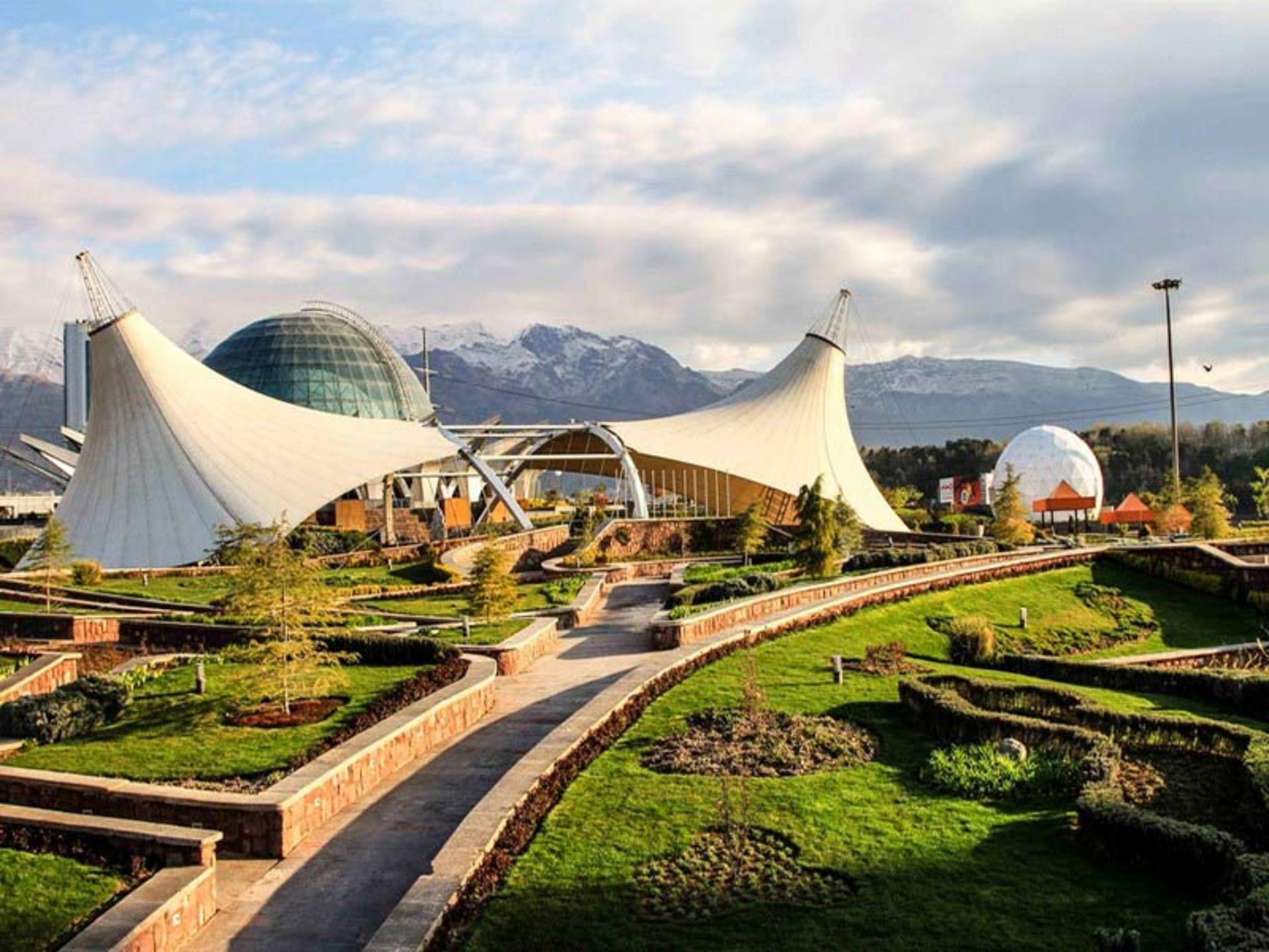 پارک آب و آتش