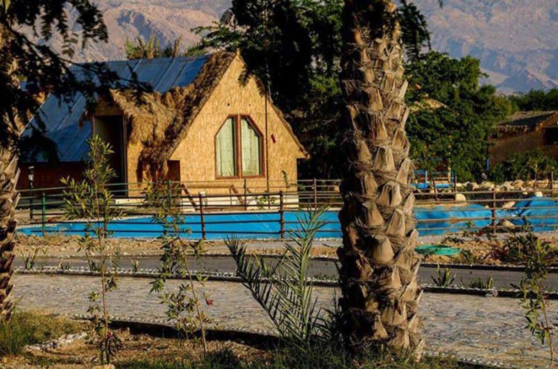 دهکده تفریحی پازارگاد