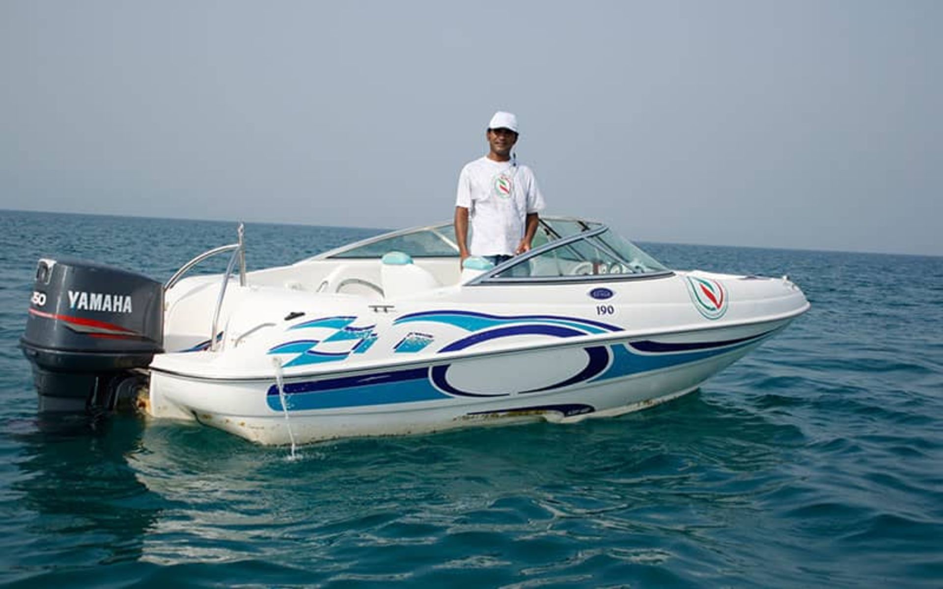 قایق تفریحی با یک مسافر