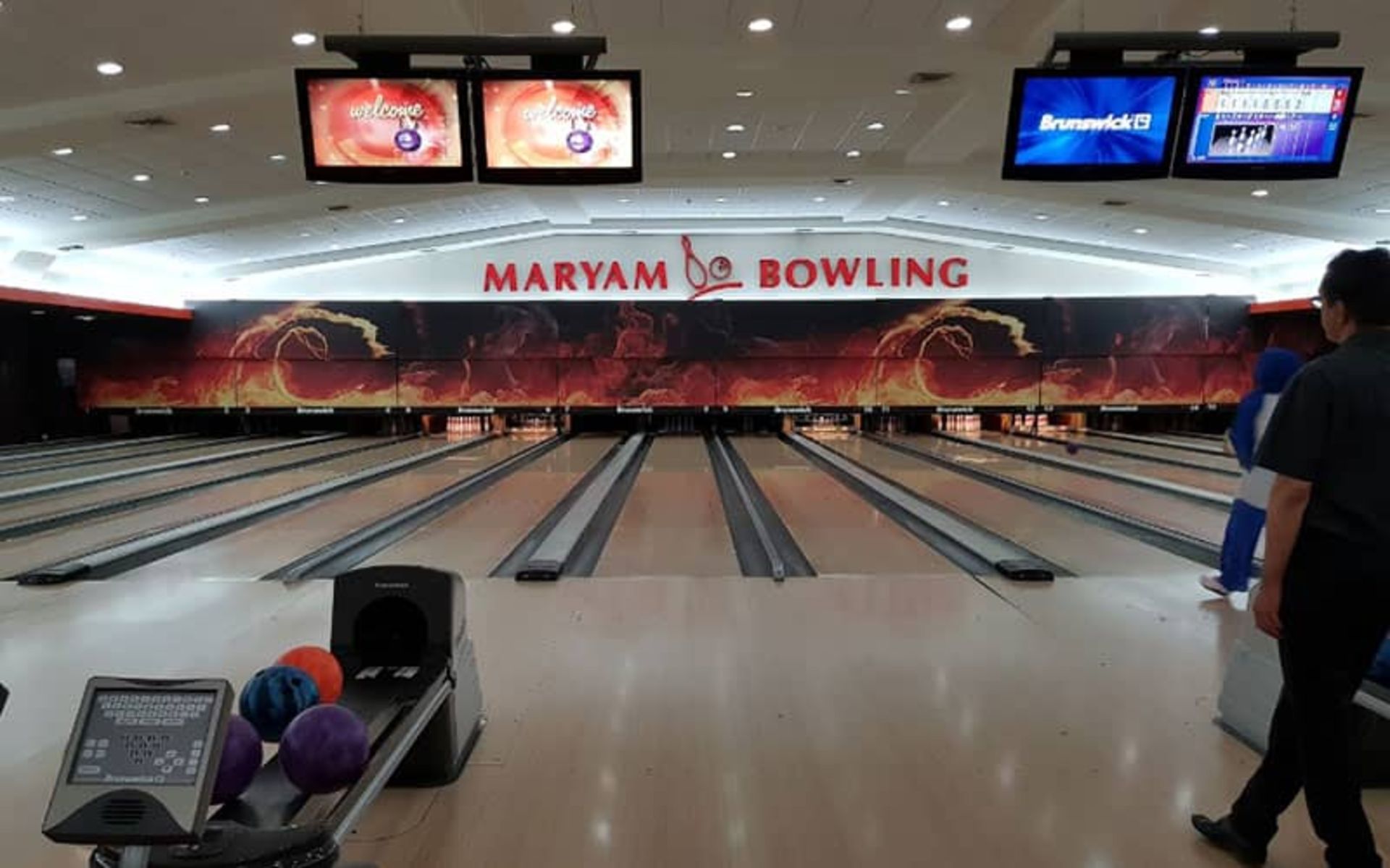 فضای داخلی بولینگ مریم کیش