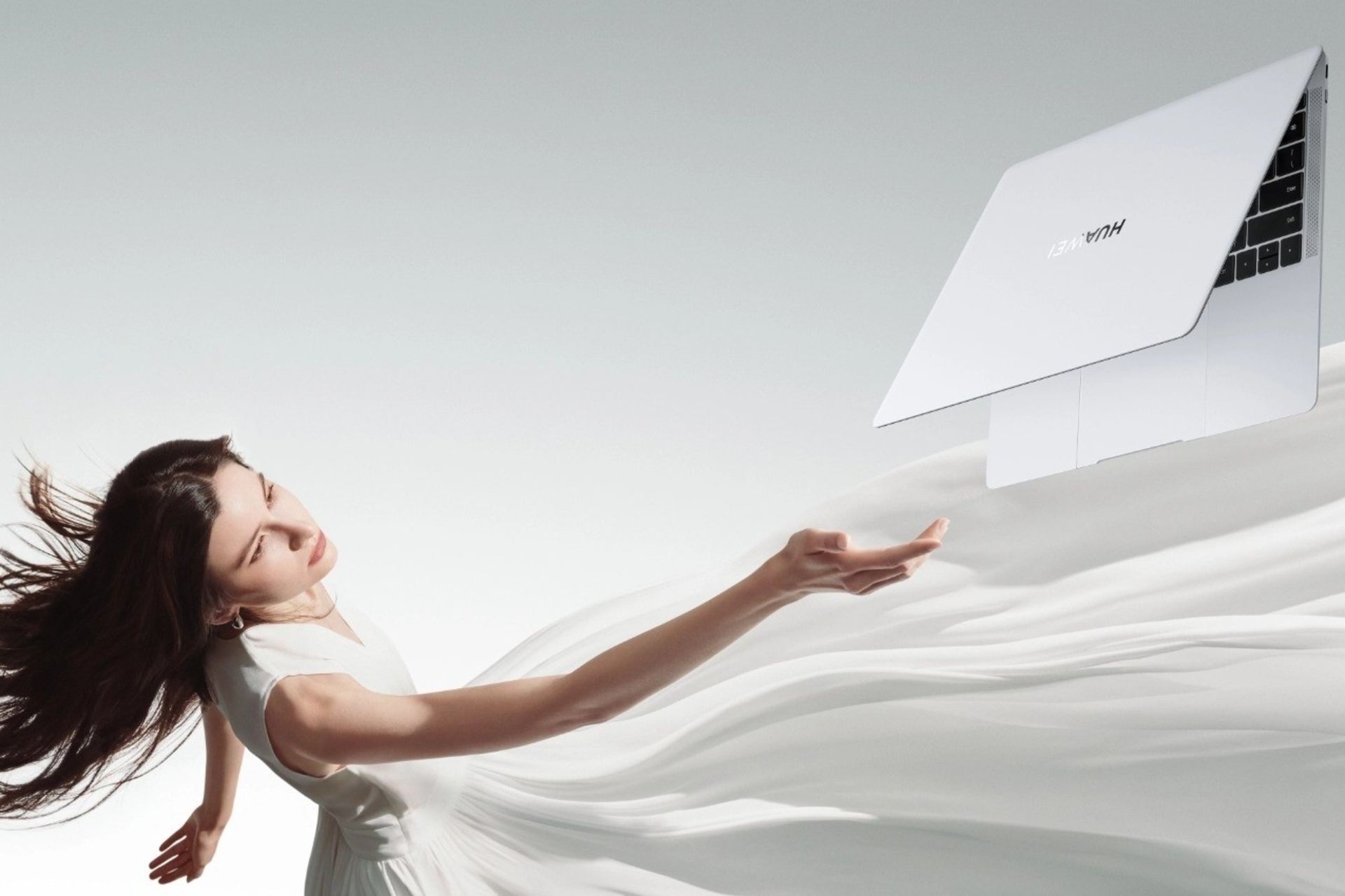 لپ تاپ هواوی میت بوک ایکس پرو سفید