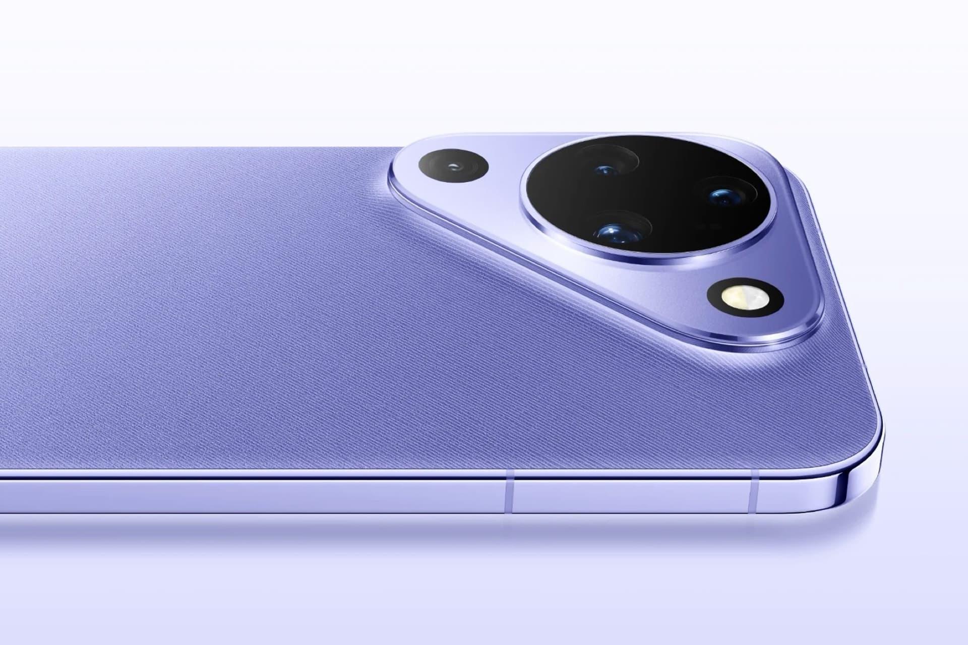 نمای پشت و ماژول دوربین گوشی هواوی پیورا ۹۰ رنگ بنفش