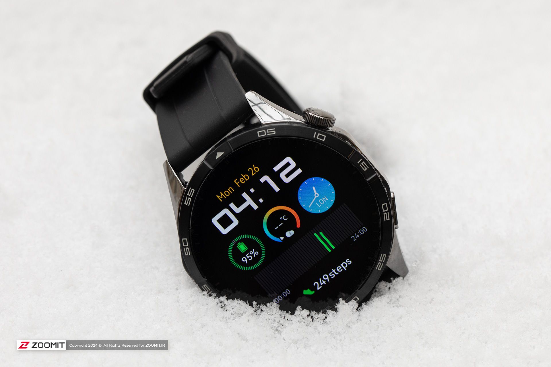 ساعت هوشمند هواوی واچ GT4 در برف 
